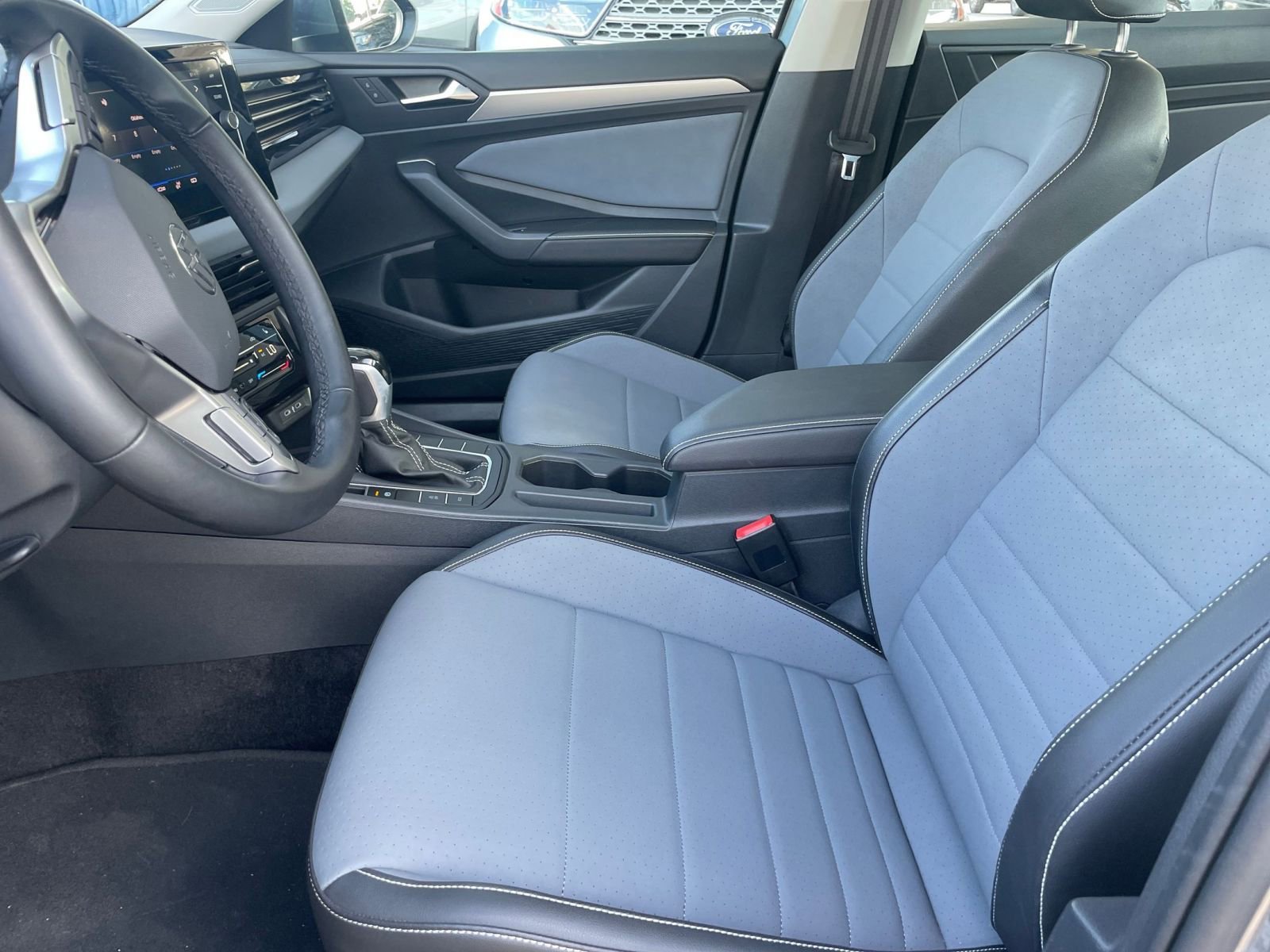 Thumbnail: 2025 Volkswagen Jetta - 25