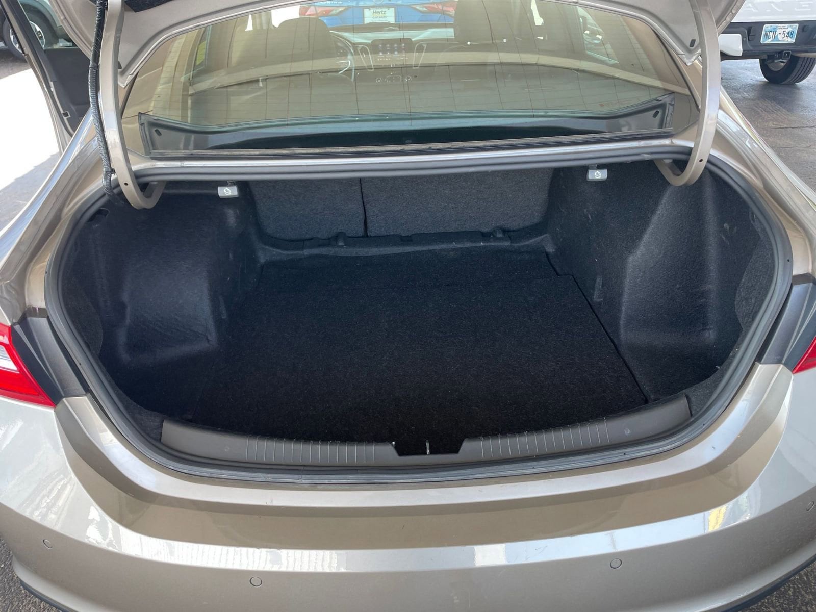 Thumbnail: 2024 Chevrolet Malibu - 31