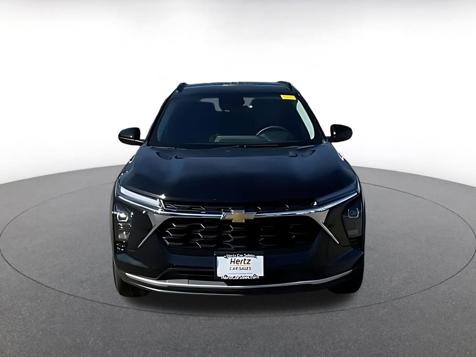 Thumbnail: 2025 Chevrolet Trax - 3