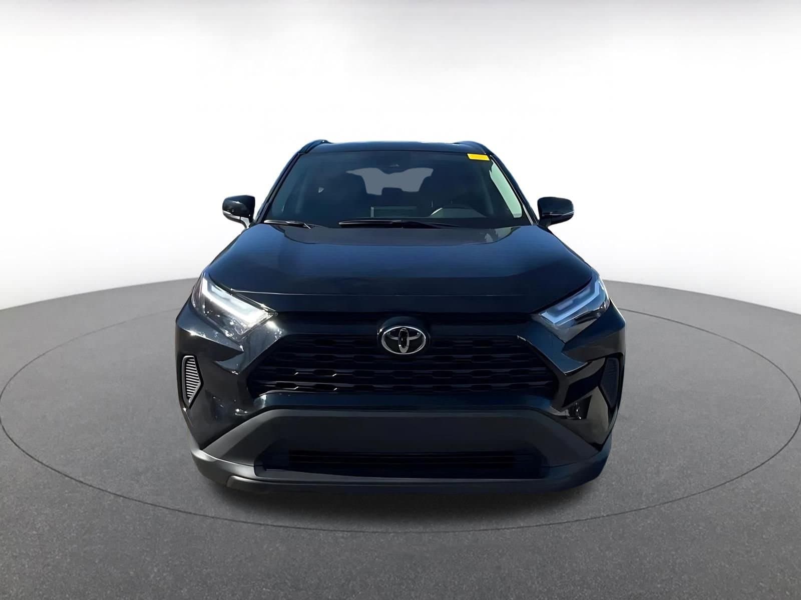 Thumbnail: 2025 Toyota RAV4 - 4