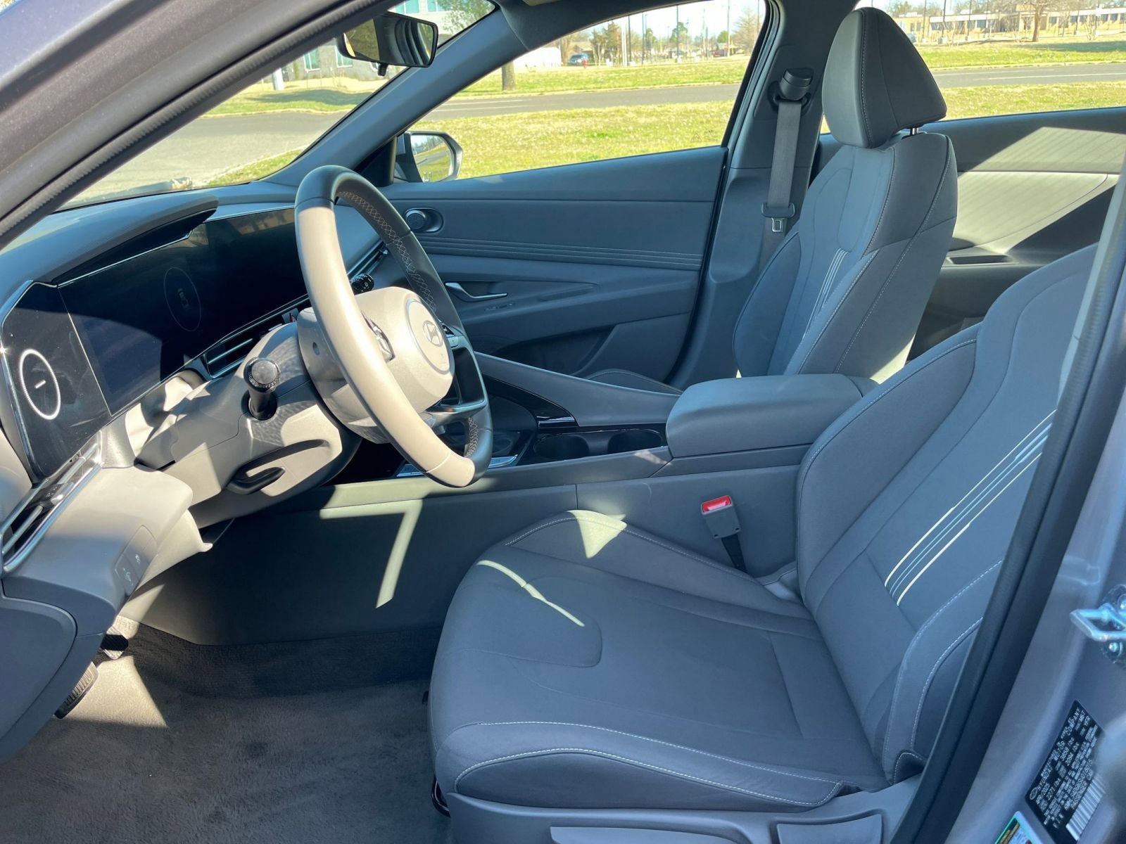 Thumbnail: 2025 Hyundai Elantra - 27