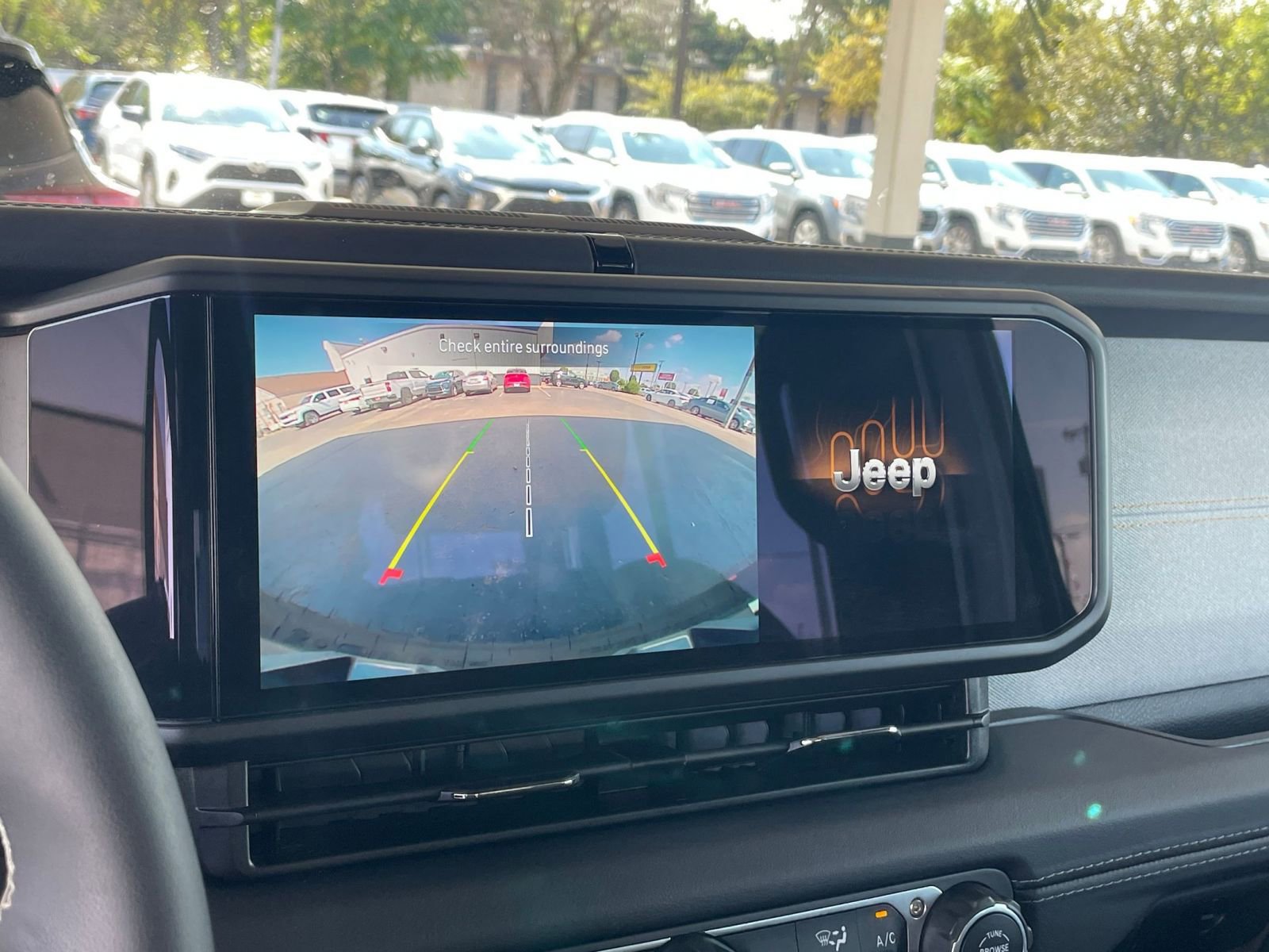 Thumbnail: 2025 Jeep Wrangler - 17