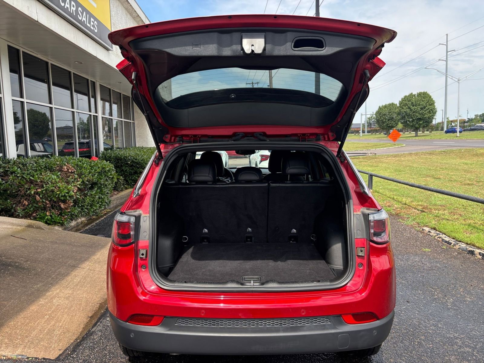 Thumbnail: 2025 Jeep Compass - 32