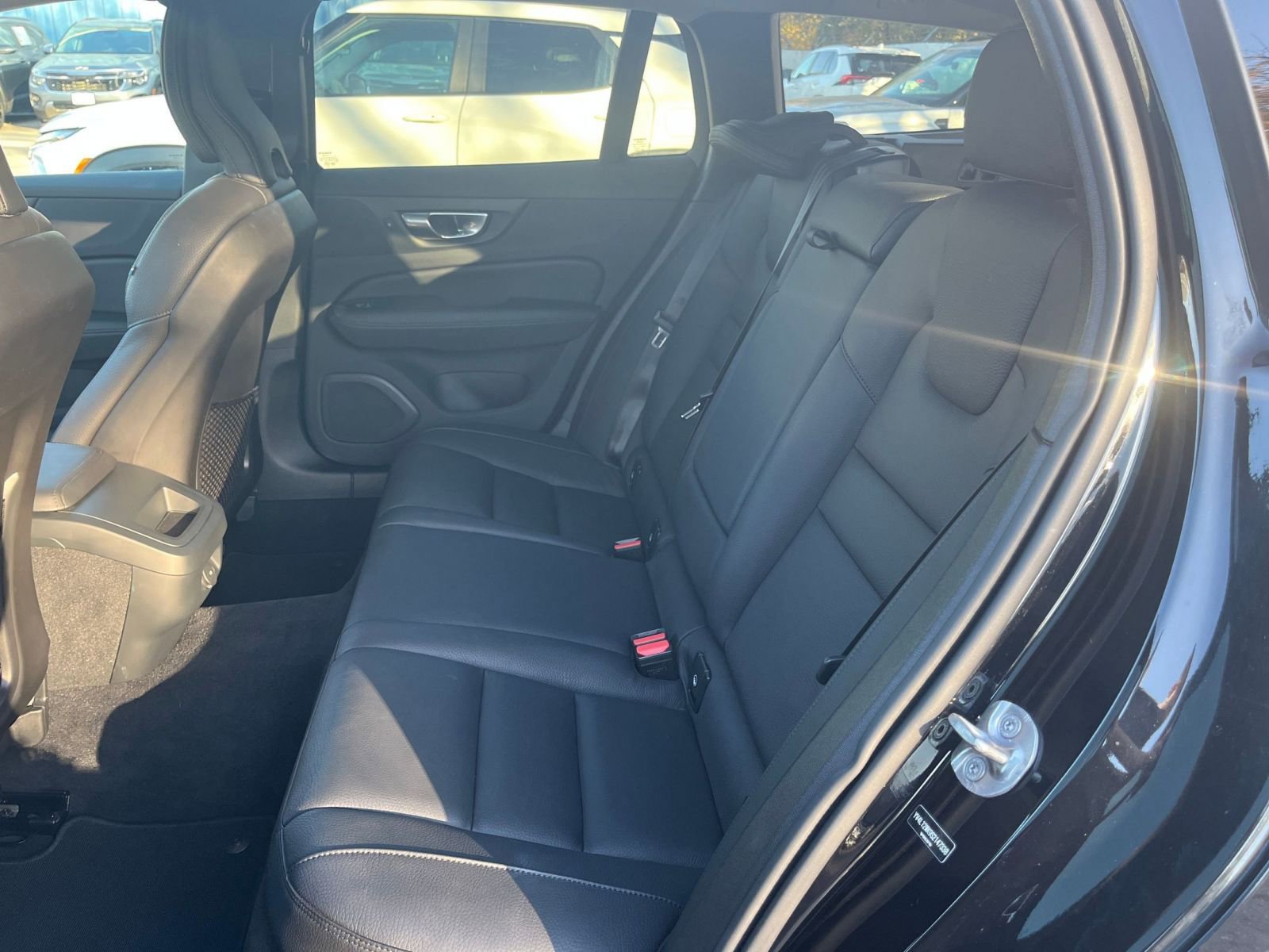 Thumbnail: 2025 Volvo S60 - 25