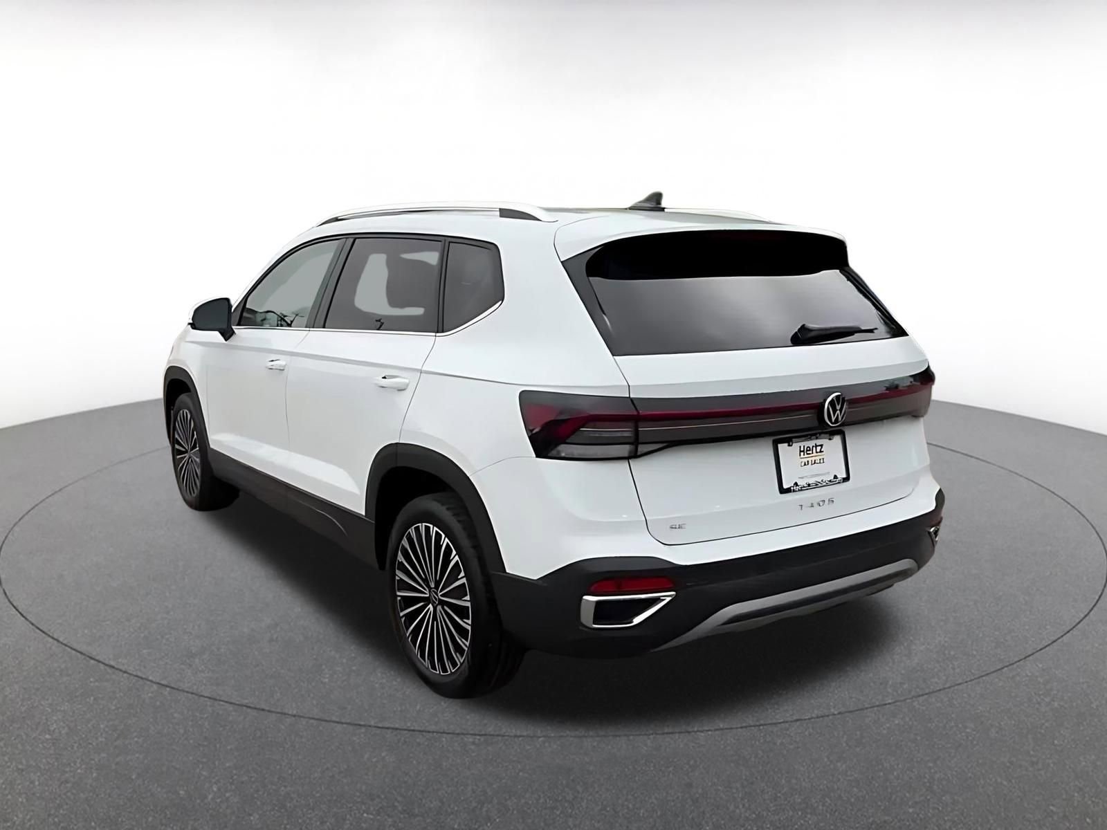 Thumbnail: 2025 Volkswagen Taos - 11