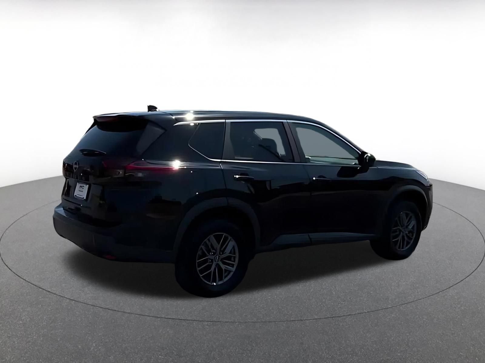 Thumbnail: 2026 Nissan Rogue - 14