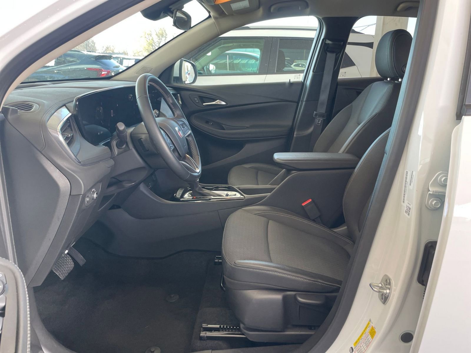 Thumbnail: 2025 Buick Encore GX - 24