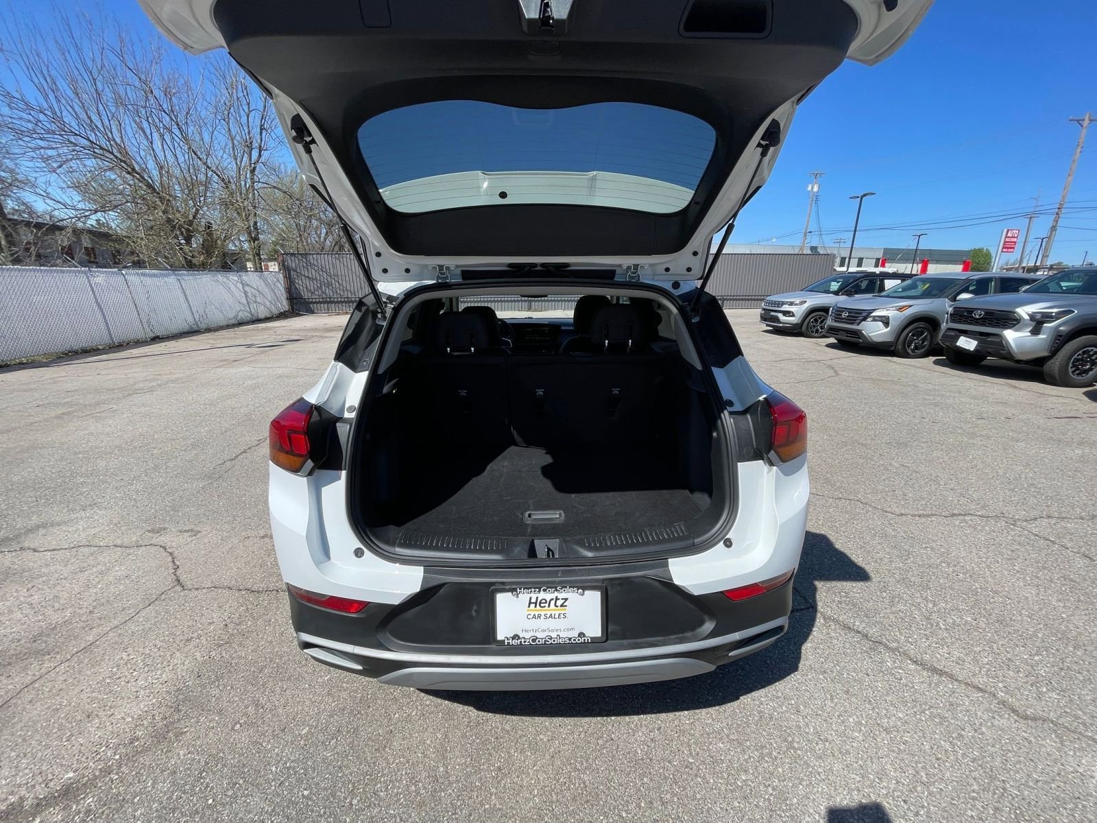 Thumbnail: 2025 Buick Encore GX - 31