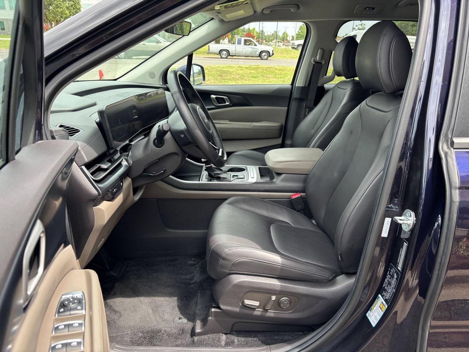 Thumbnail: 2026 Kia Carnival - 28