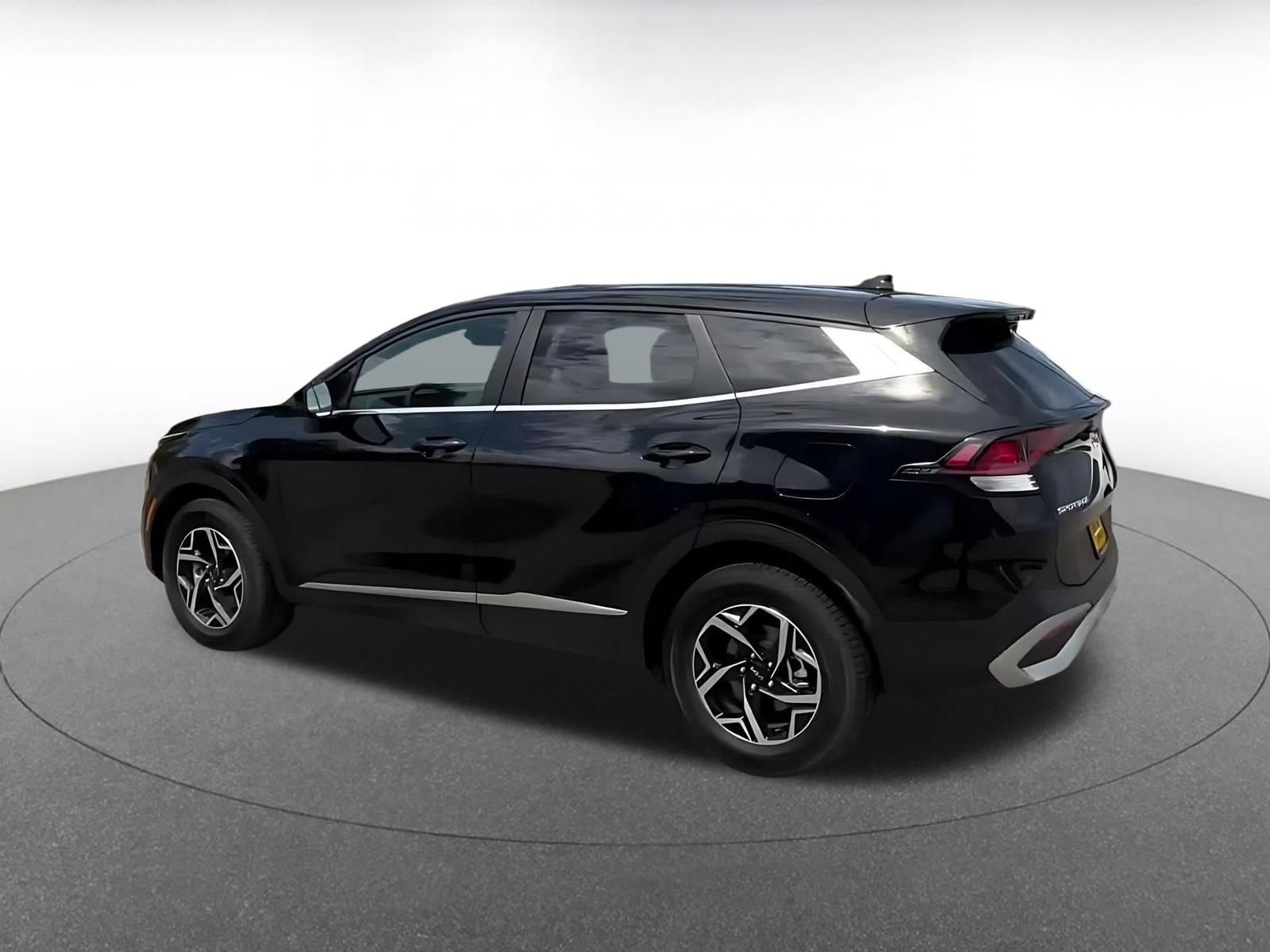Thumbnail: 2025 Kia Sportage - 10