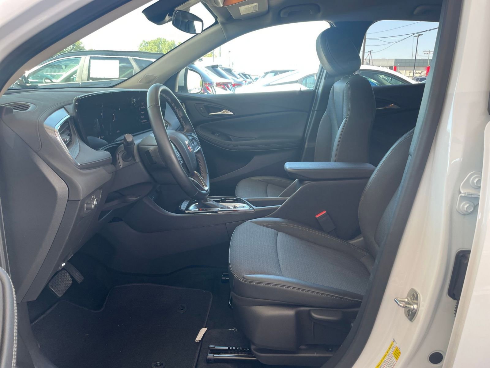 Thumbnail: 2025 Buick Encore GX - 24