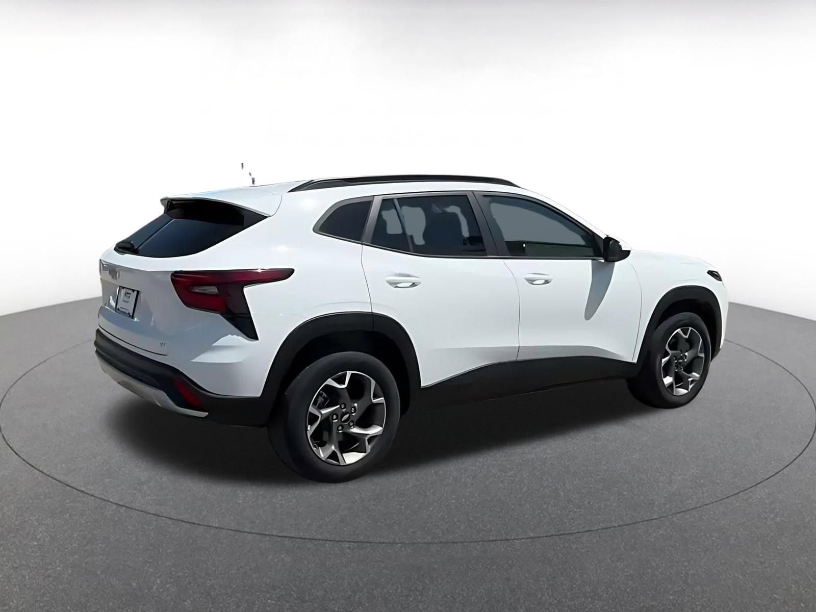 Thumbnail: 2025 Chevrolet Trax - 12