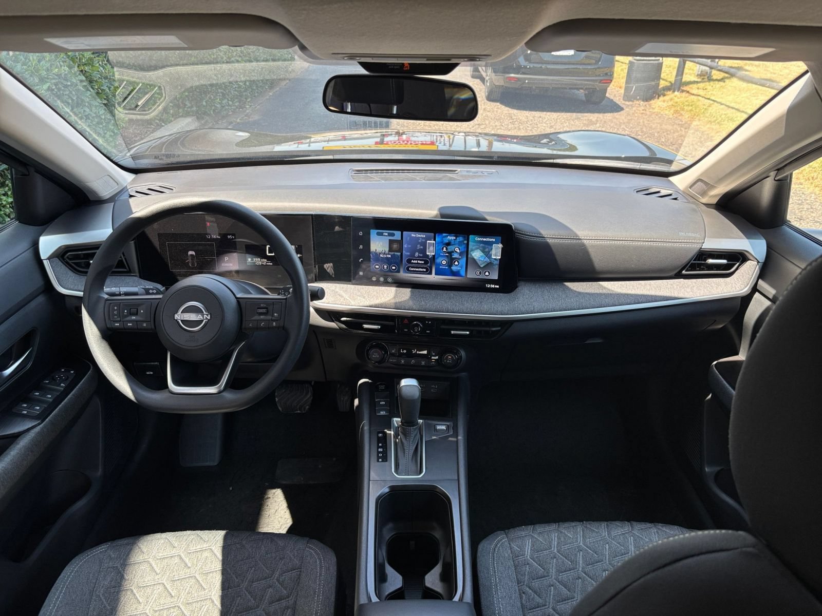 Thumbnail: 2026 Nissan Kicks - 31