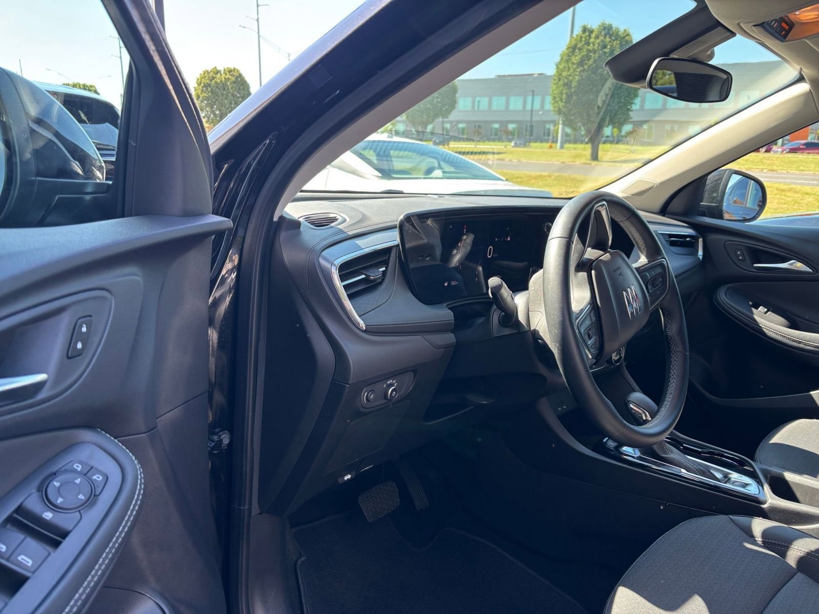Thumbnail: 2025 Buick Encore GX - 33
