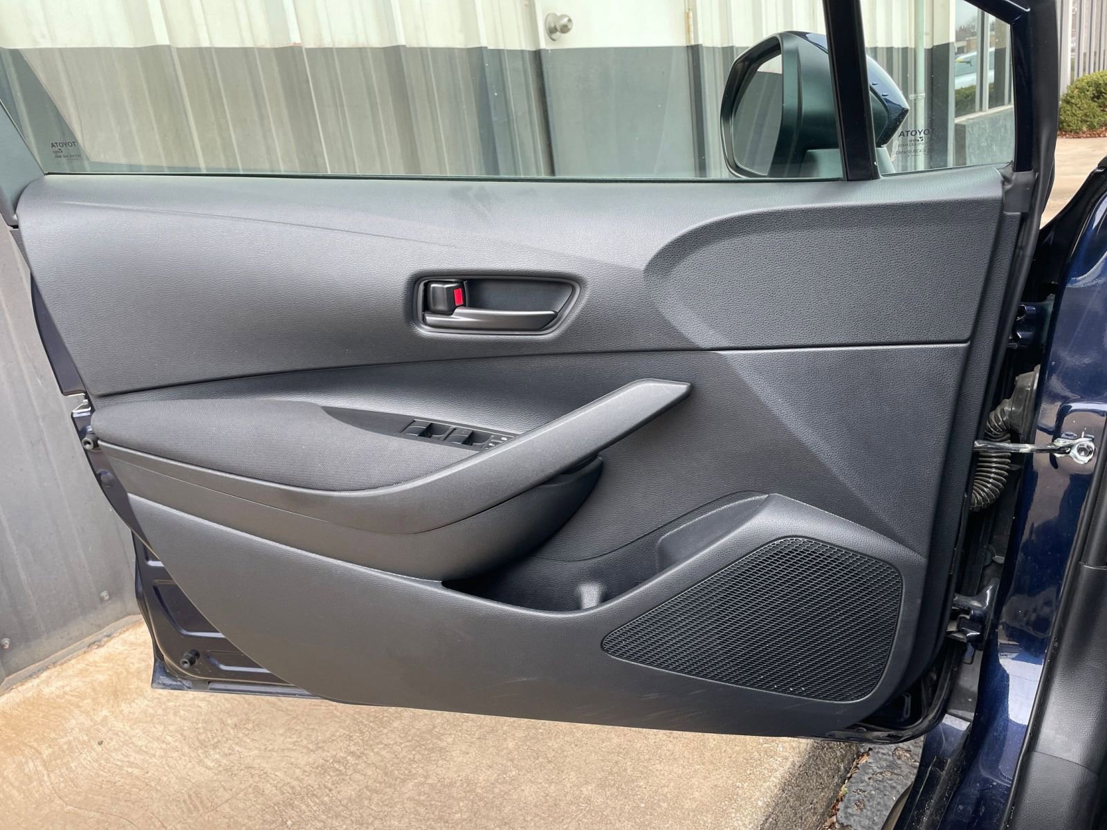 Thumbnail: 2025 Toyota Corolla - 18