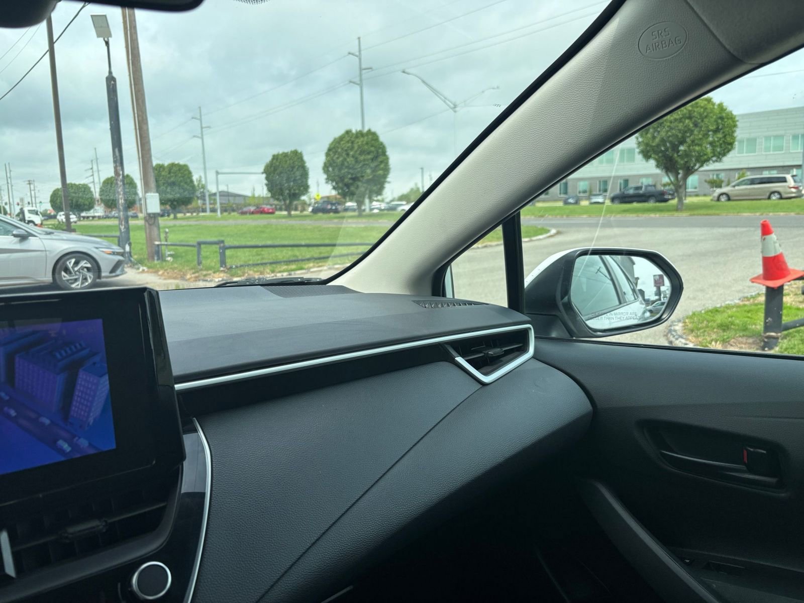 Thumbnail: 2023 Toyota Corolla - 33