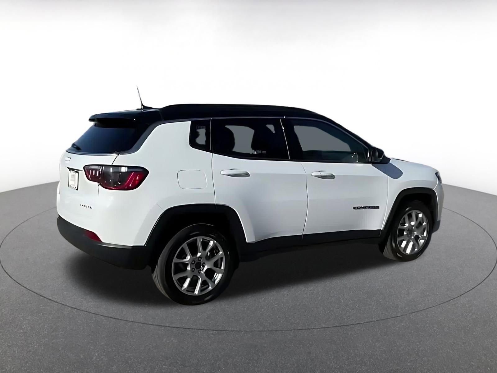 Thumbnail: 2025 Jeep Compass - 15