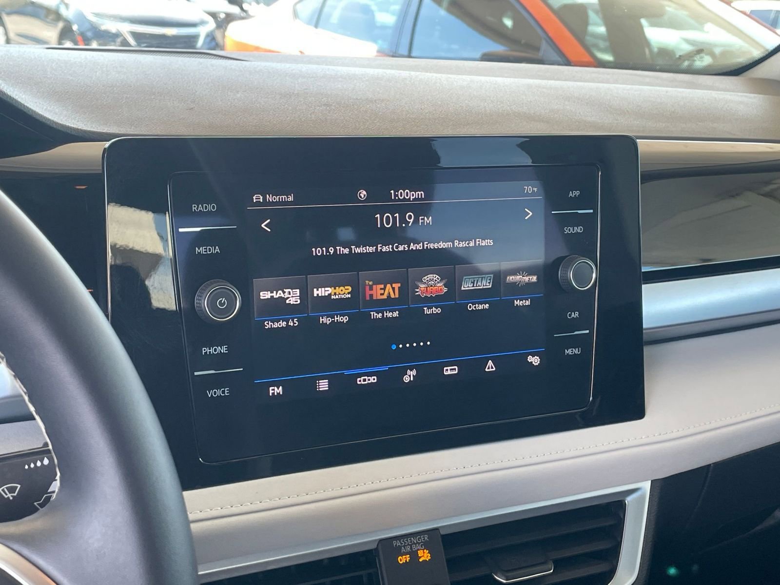 Thumbnail: 2025 Volkswagen Taos - 21