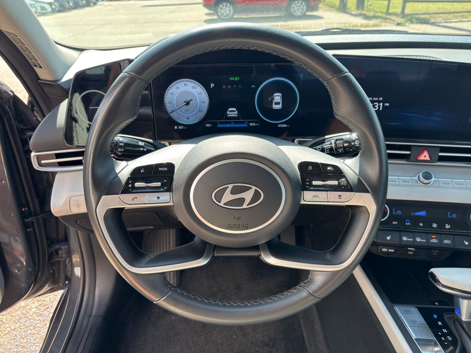 Thumbnail: 2025 Hyundai Elantra - 29