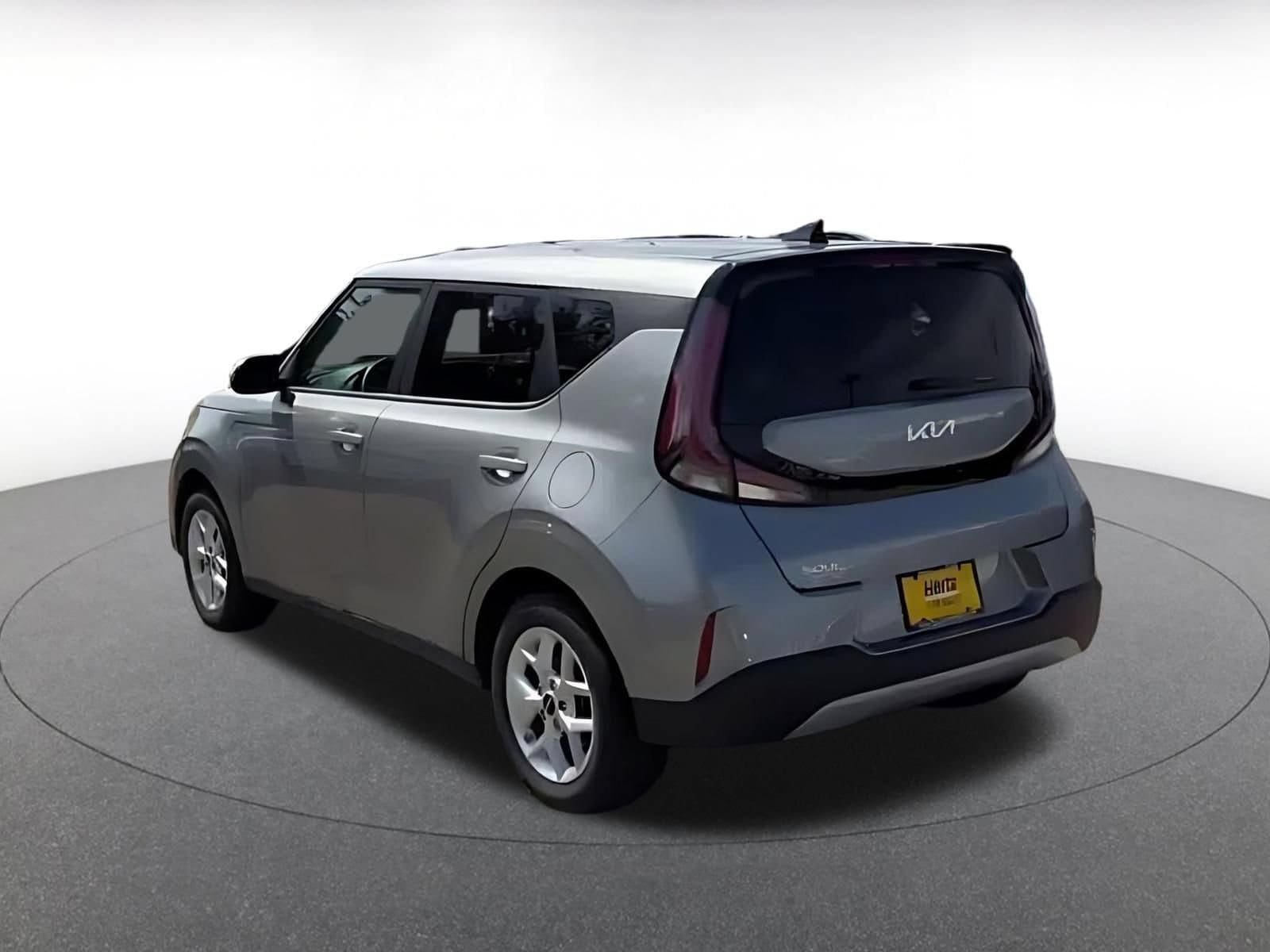 Thumbnail: 2025 Kia Soul - 9