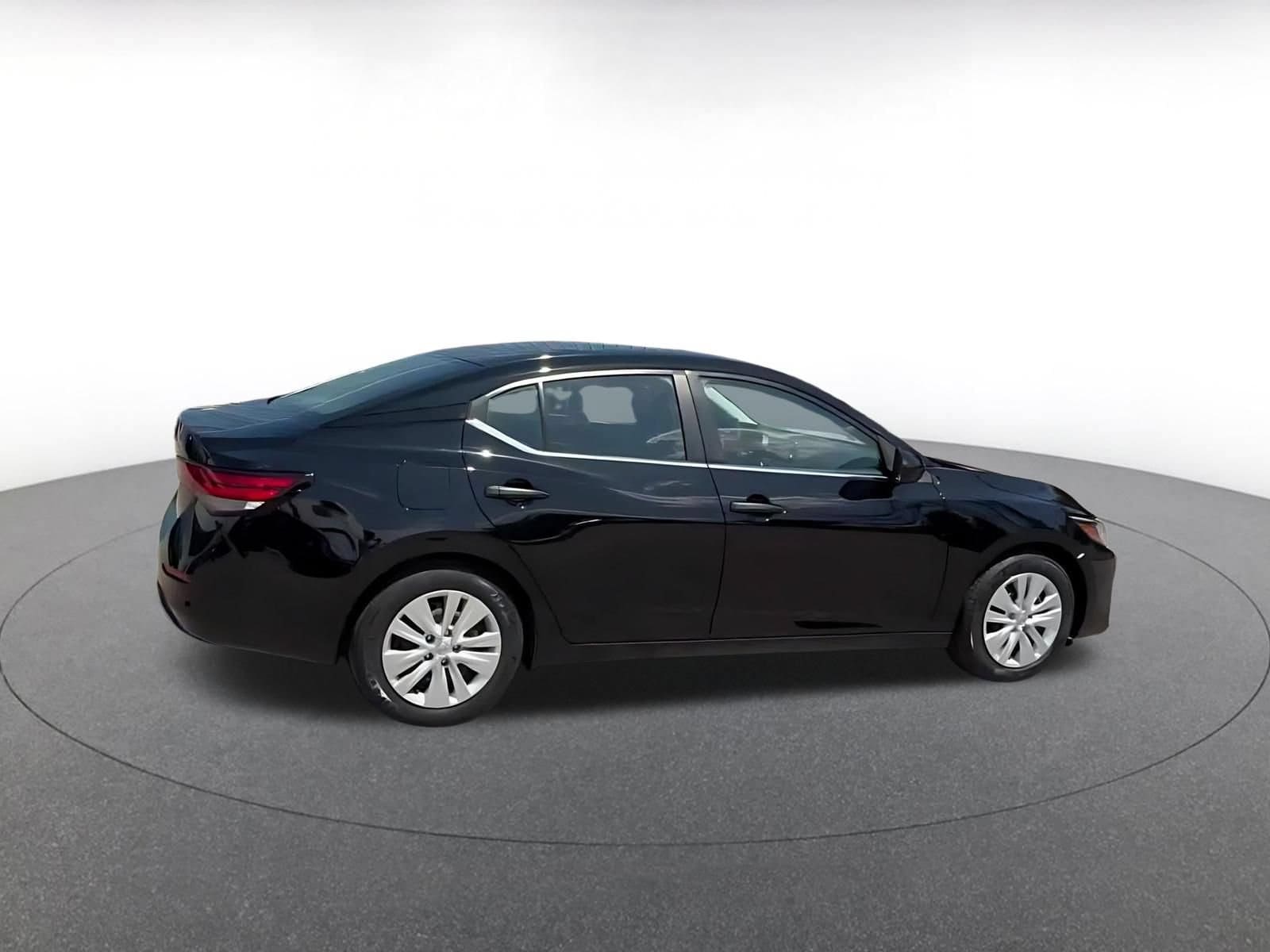 Thumbnail: 2025 Nissan Sentra - 15