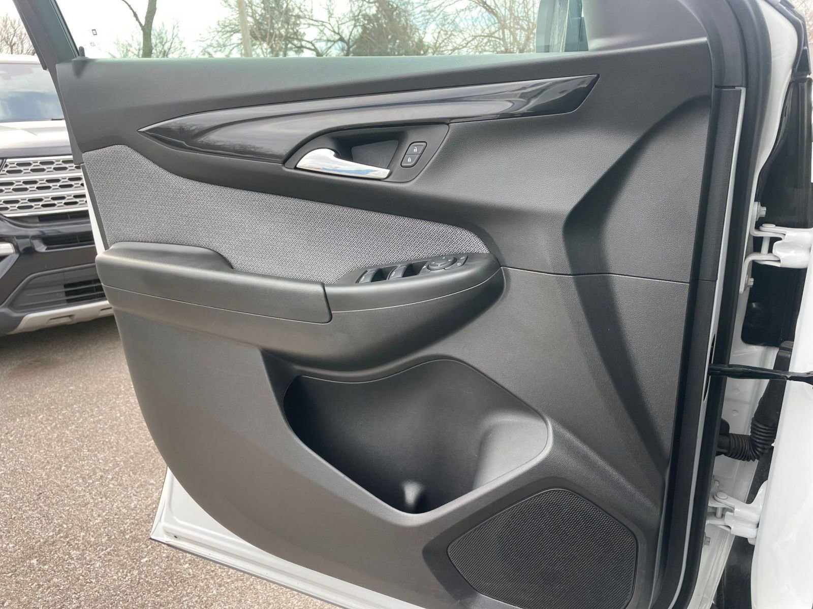 Thumbnail: 2025 Chevrolet TrailBlazer - 20