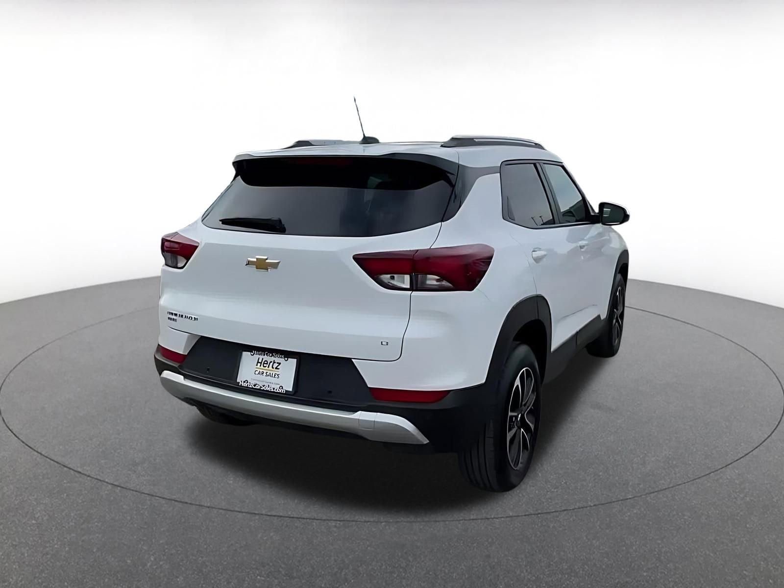 Thumbnail: 2025 Chevrolet TrailBlazer - 14