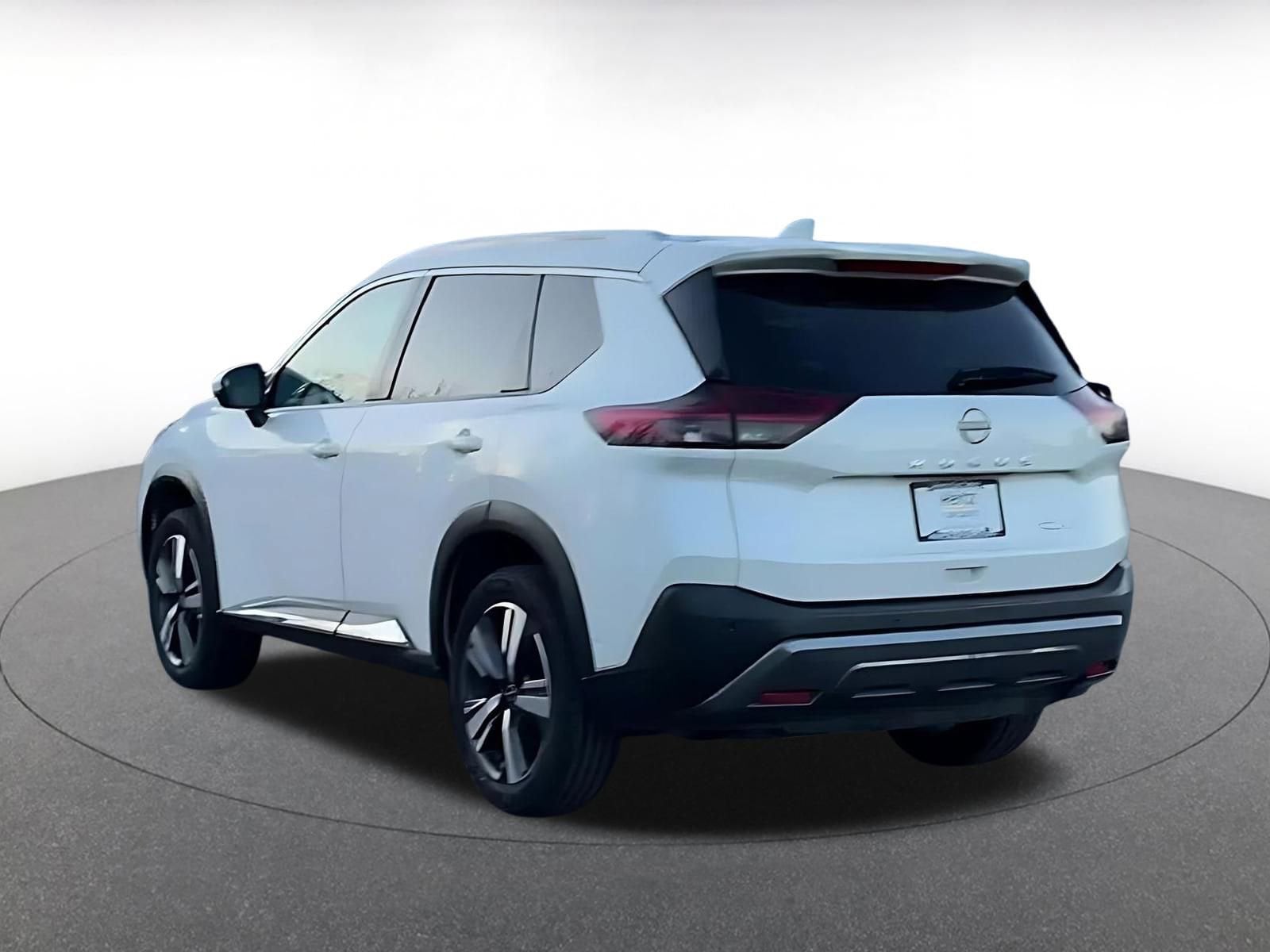 Thumbnail: 2023 Nissan Rogue - 11