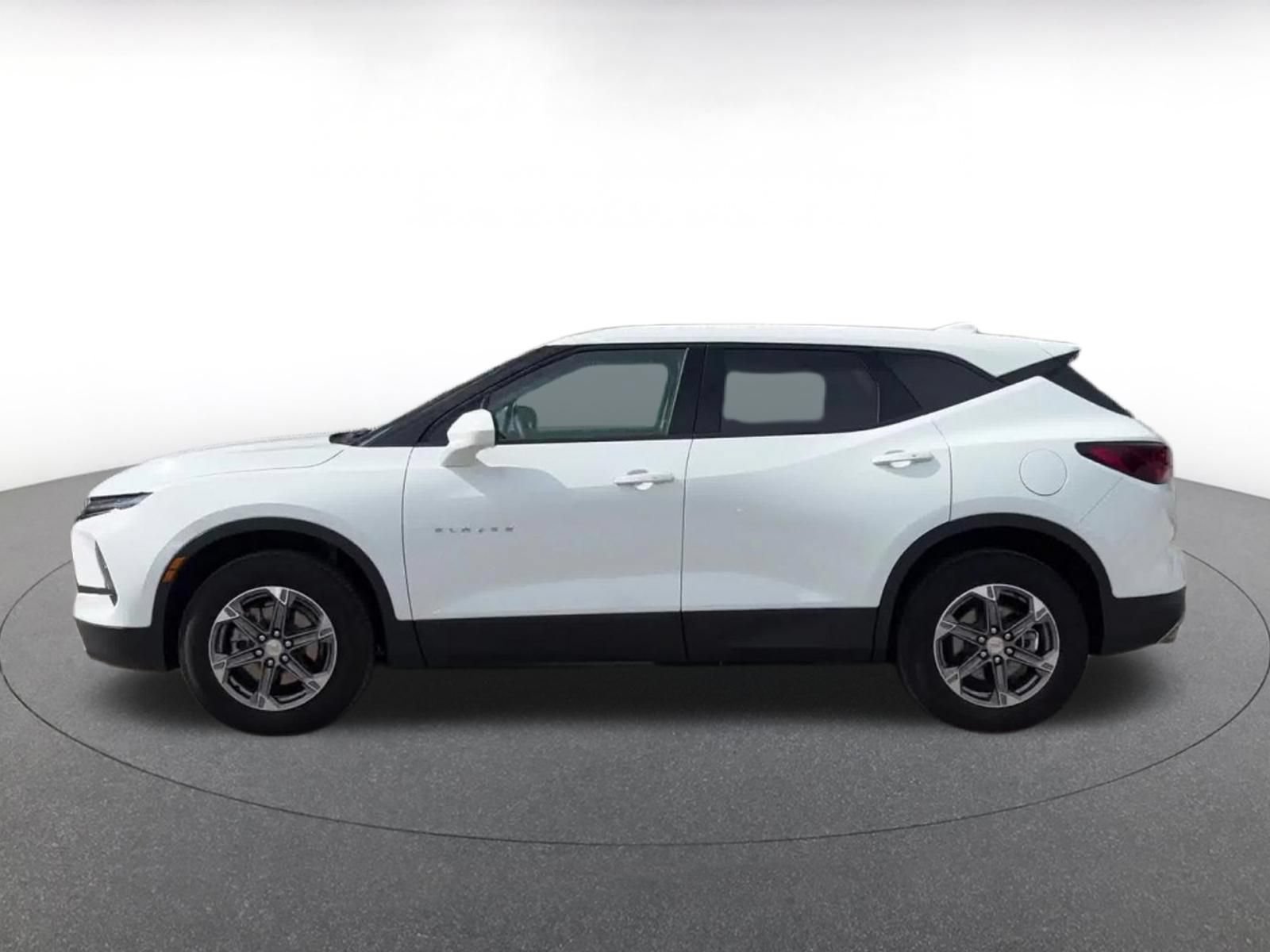 Thumbnail: 2025 Chevrolet Blazer - 9