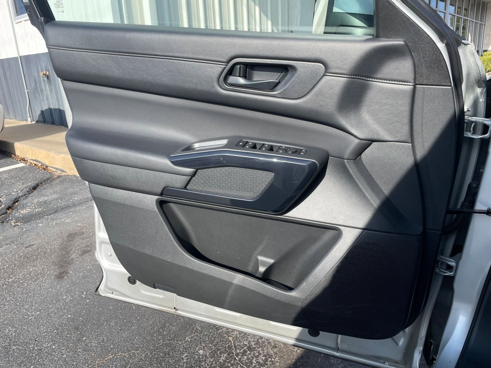 Thumbnail: 2025 Nissan Pathfinder - 20