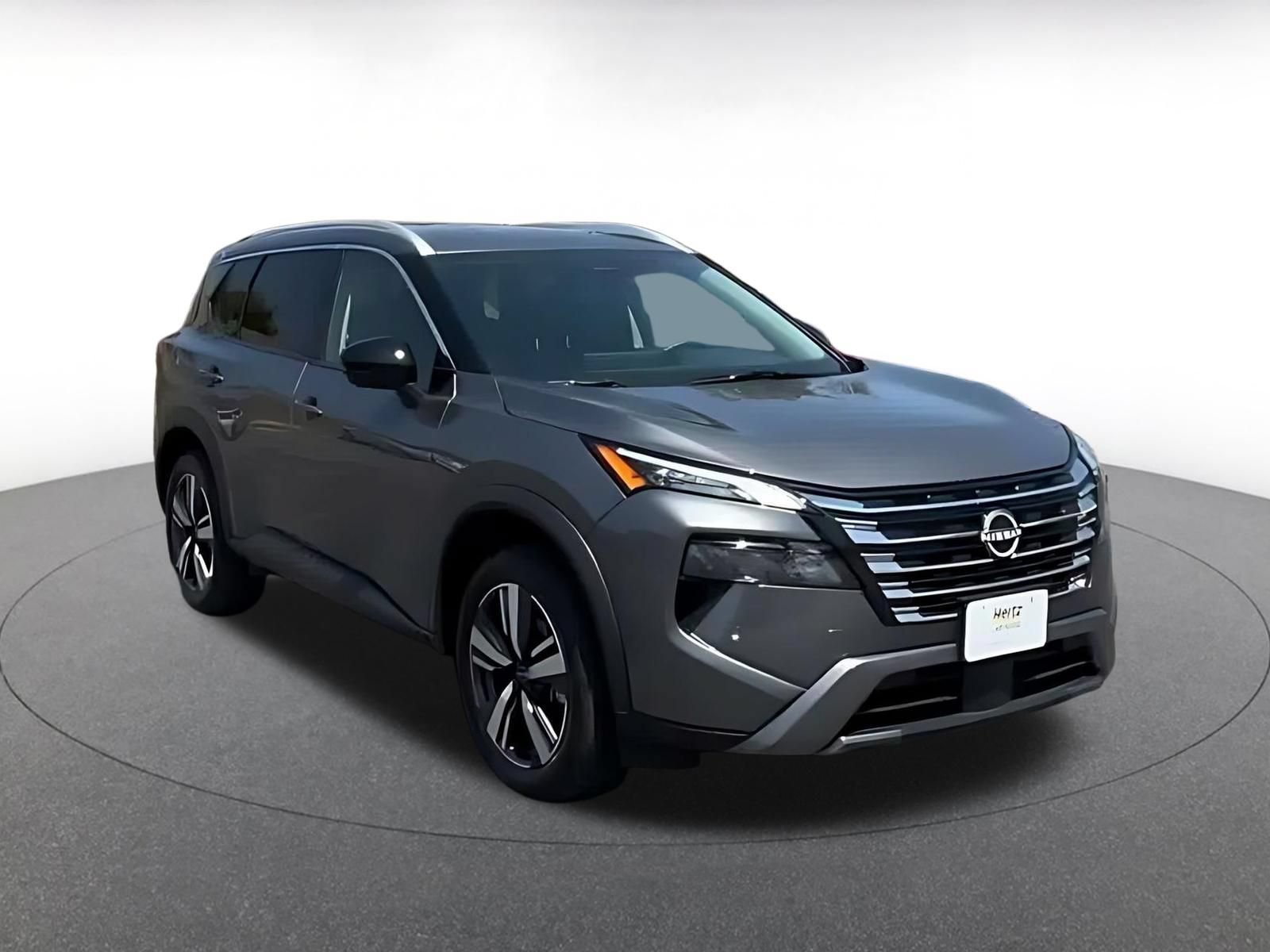 Thumbnail: 2026 Nissan Rogue - 3