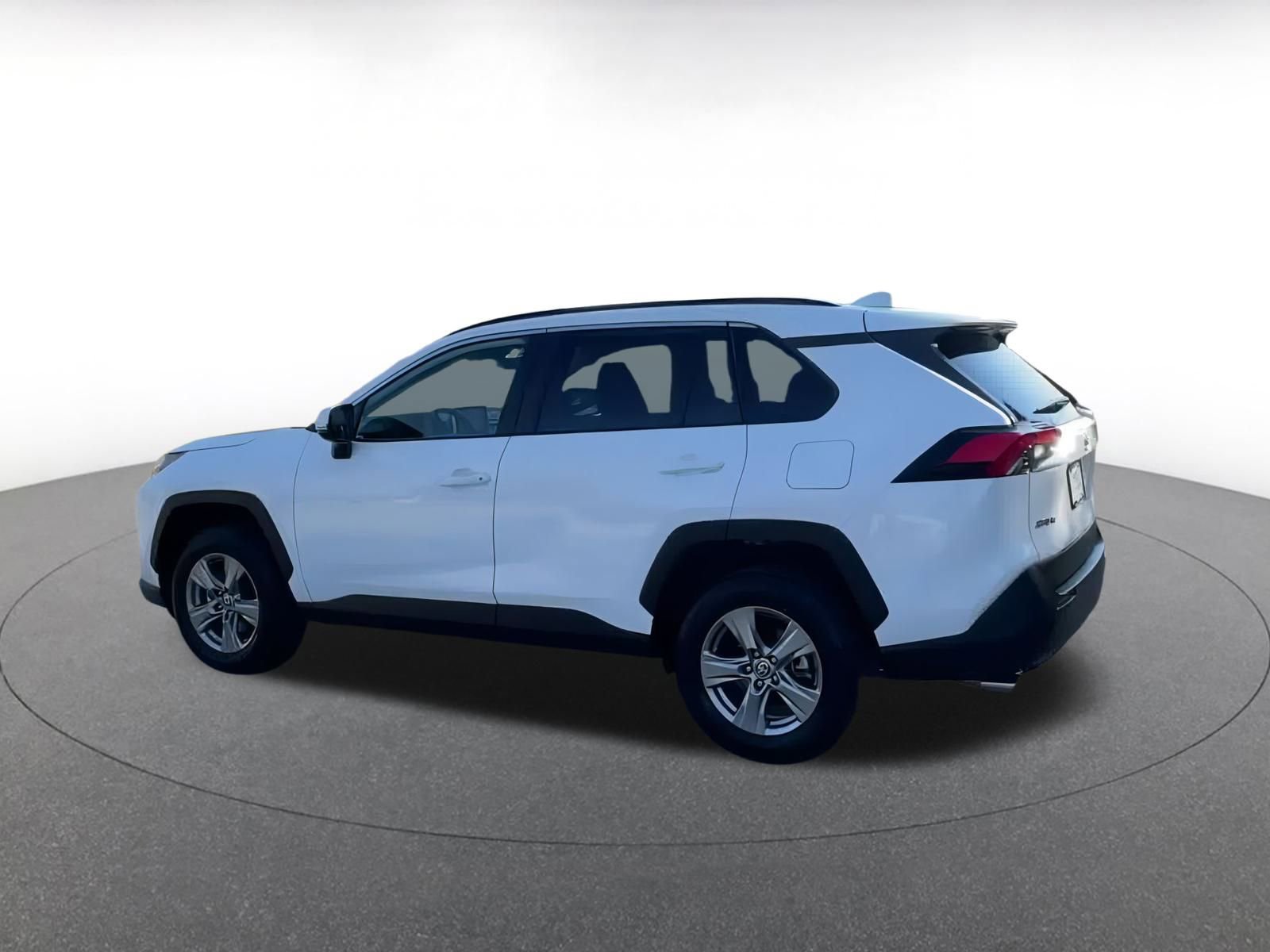 Thumbnail: 2025 Toyota RAV4 - 9