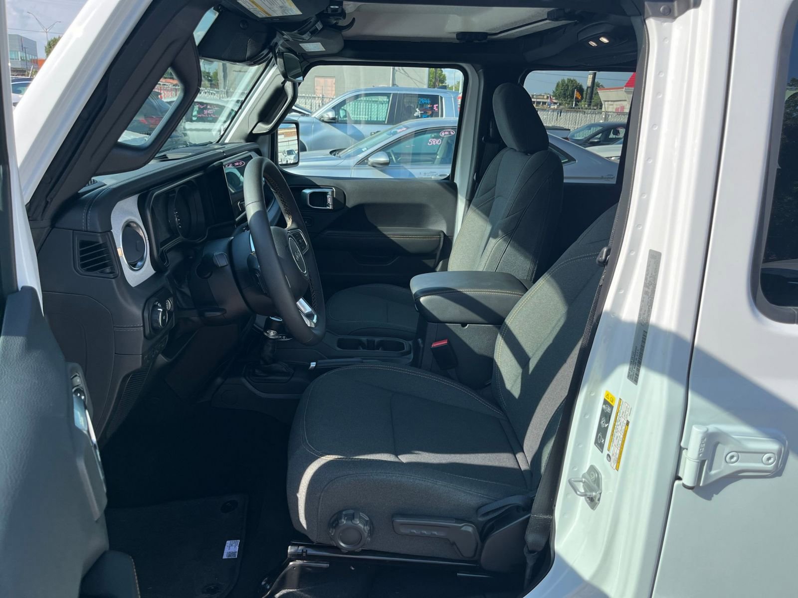 Thumbnail: 2025 Jeep Wrangler - 25