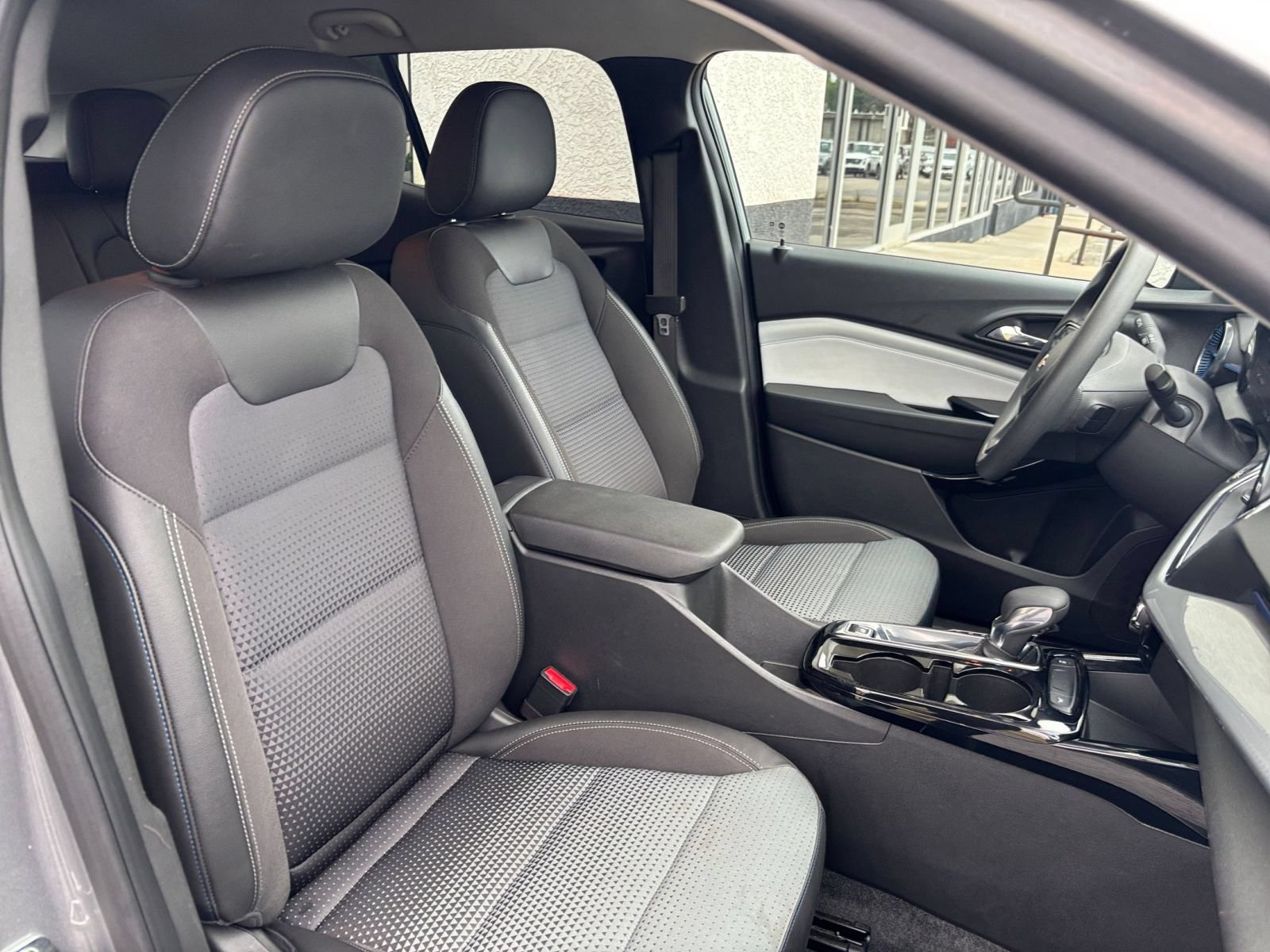 Thumbnail: 2025 Chevrolet Trax - 35