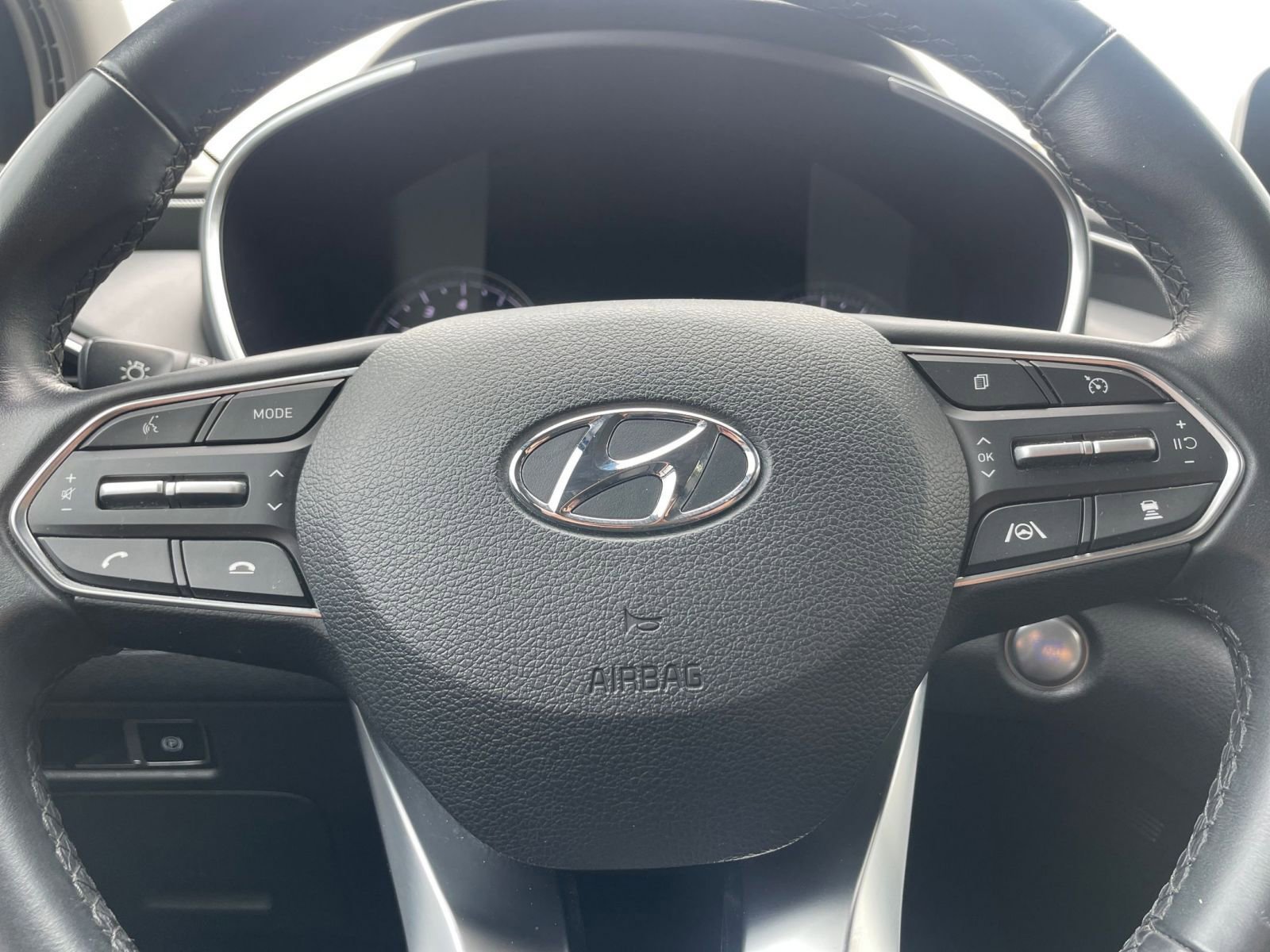 Thumbnail: 2023 Hyundai Santa Fe - 28
