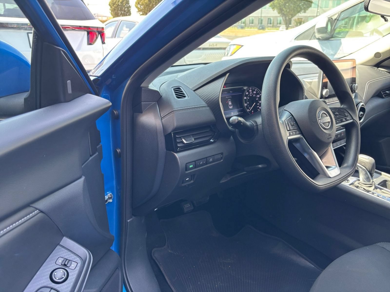 Thumbnail: 2025 Nissan Sentra - 31