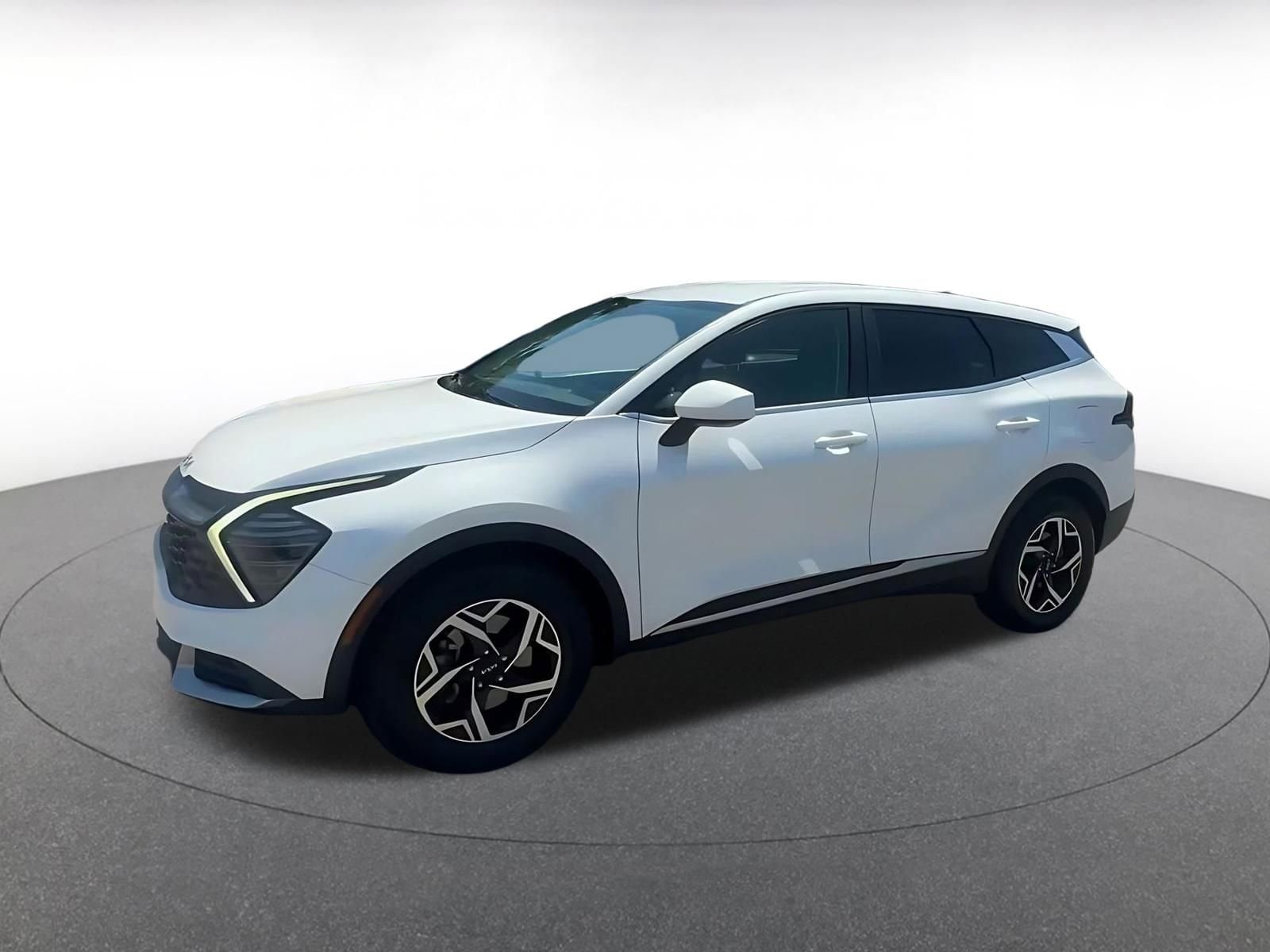 Thumbnail: 2024 Kia Sportage - 8