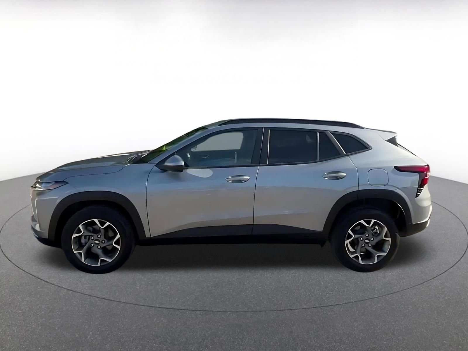 Thumbnail: 2025 Chevrolet Trax - 9