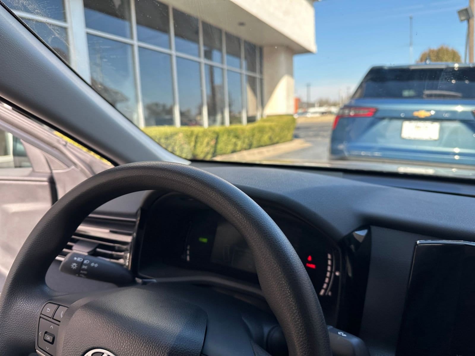 Thumbnail: 2025 Toyota Camry - 33