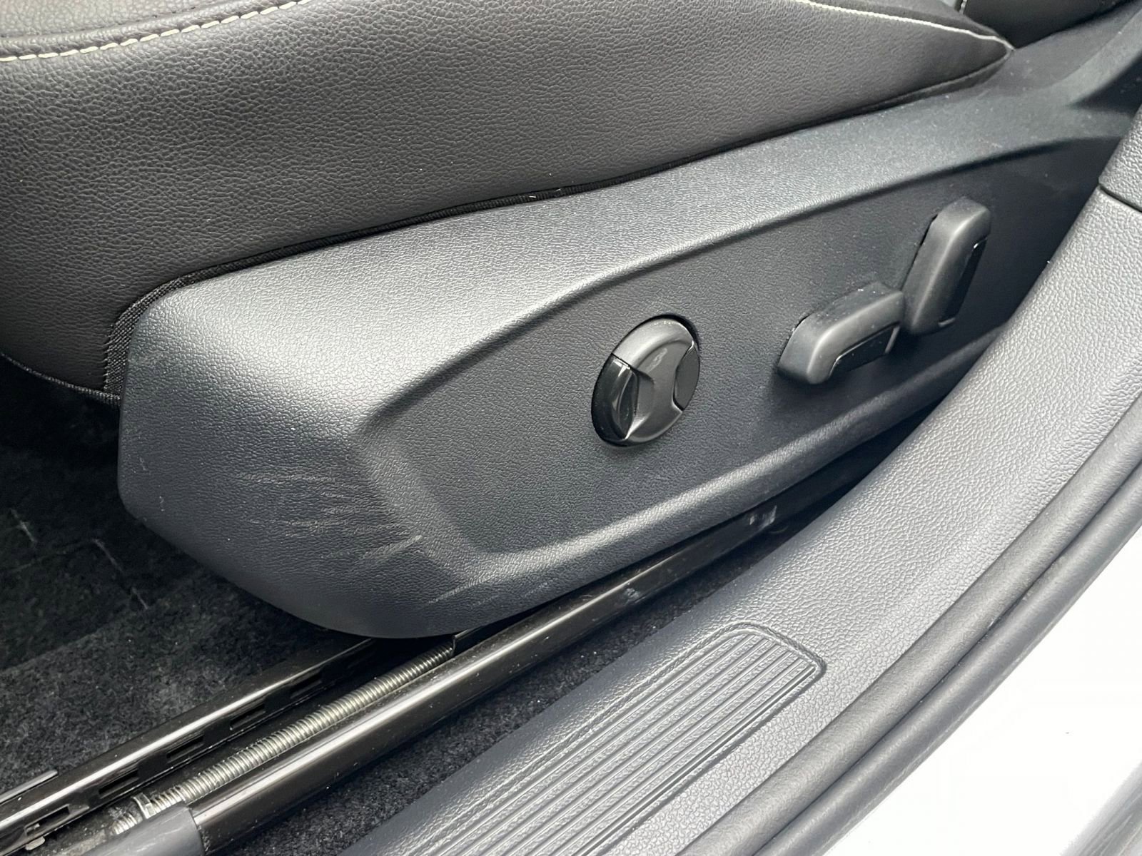 Thumbnail: 2025 Volkswagen Jetta - 23