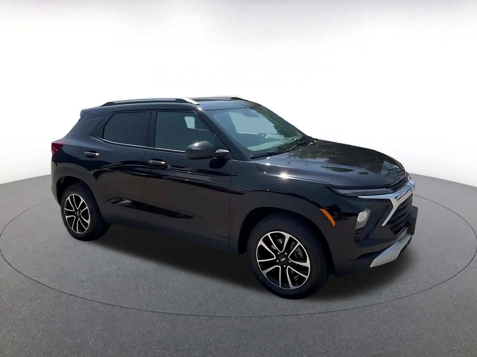 Thumbnail: 2025 Chevrolet TrailBlazer - 2
