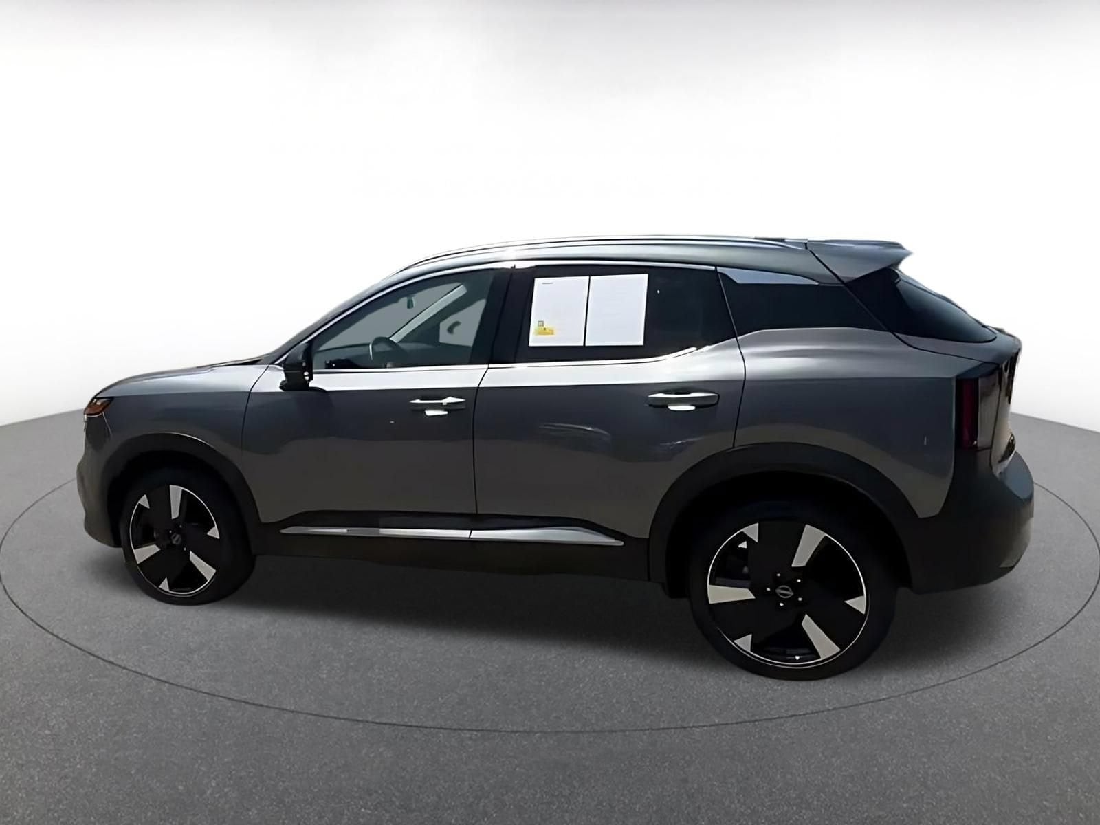 Thumbnail: 2026 Nissan Kicks - 8