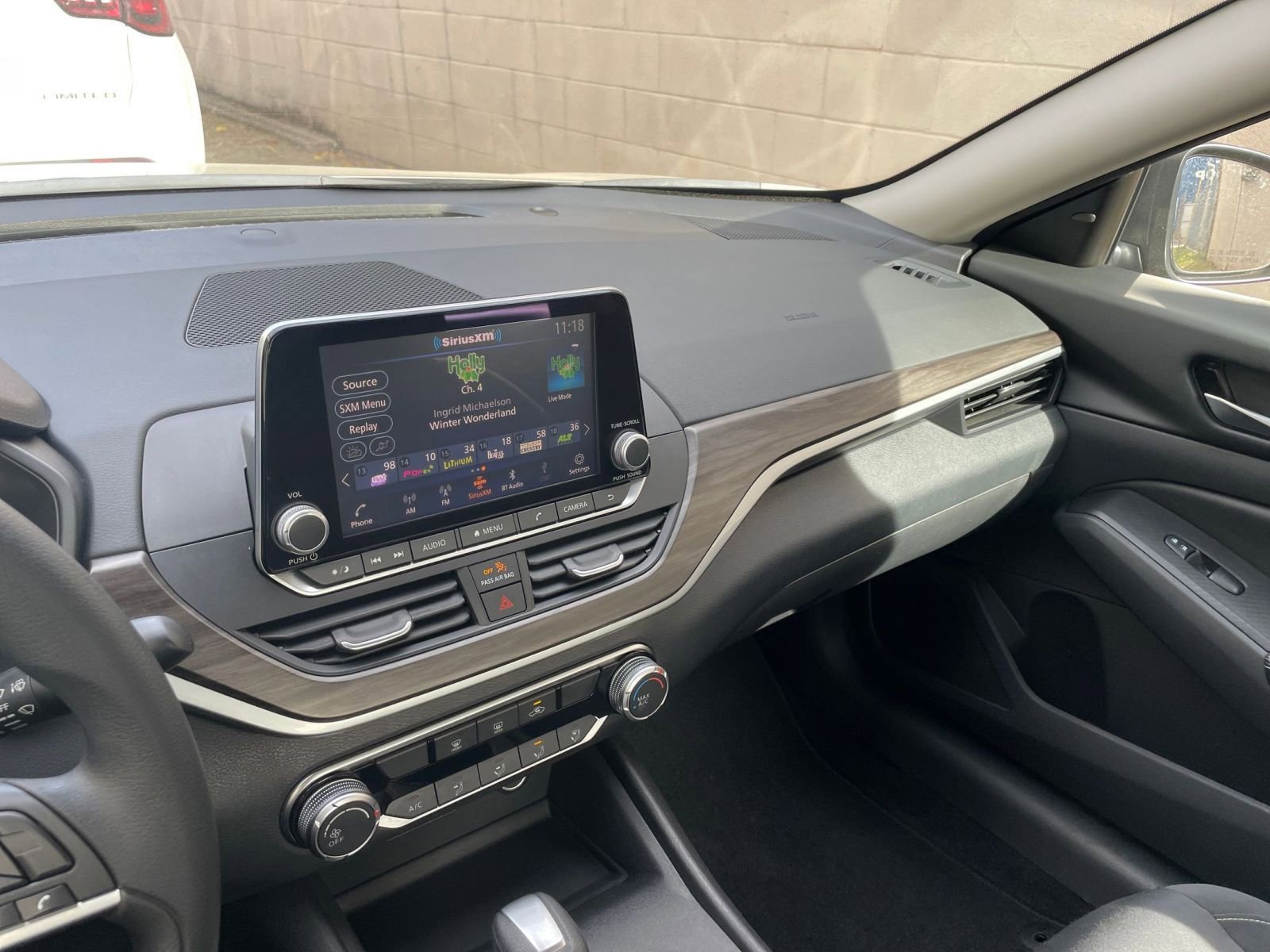 Thumbnail: 2025 Nissan Altima - 18