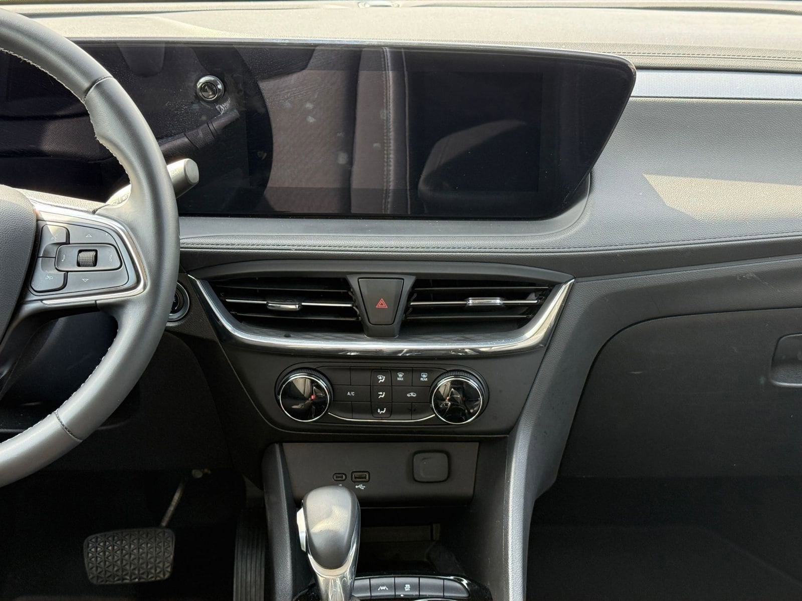 Thumbnail: 2025 Buick Encore GX - 17