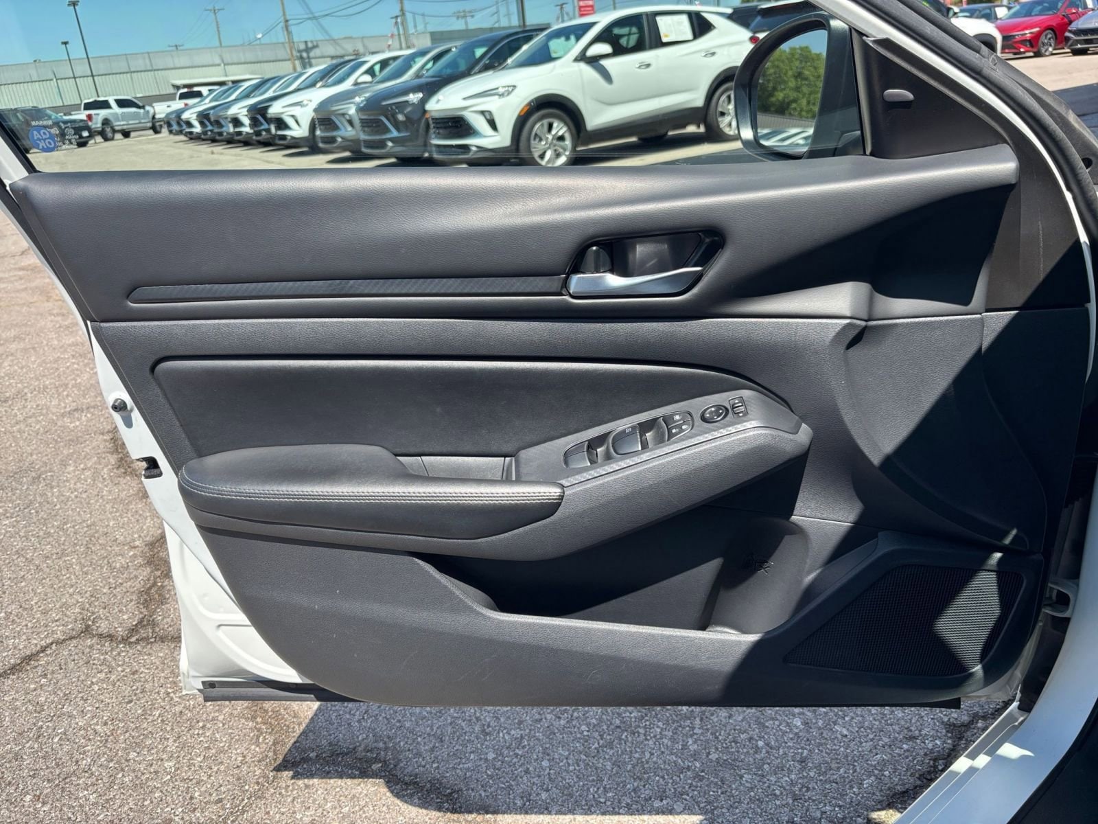 Thumbnail: 2025 Nissan Altima - 18