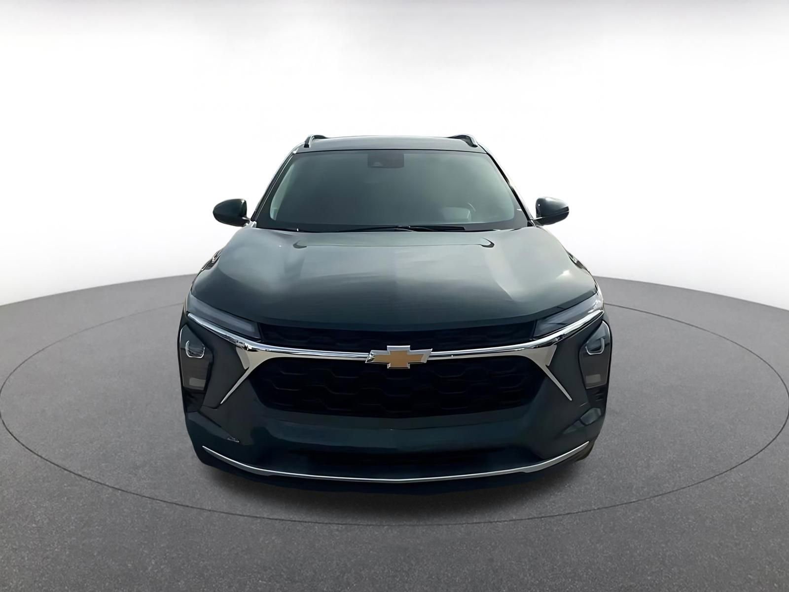 Thumbnail: 2025 Chevrolet Trax - 4