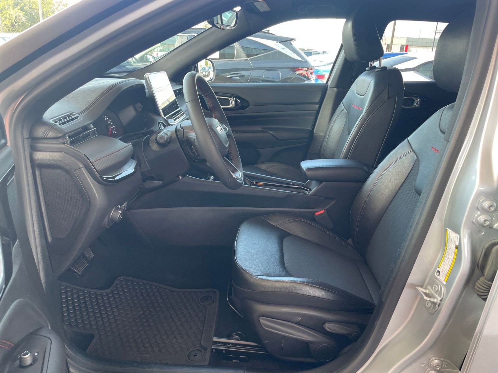 Thumbnail: 2025 Jeep Compass - 25