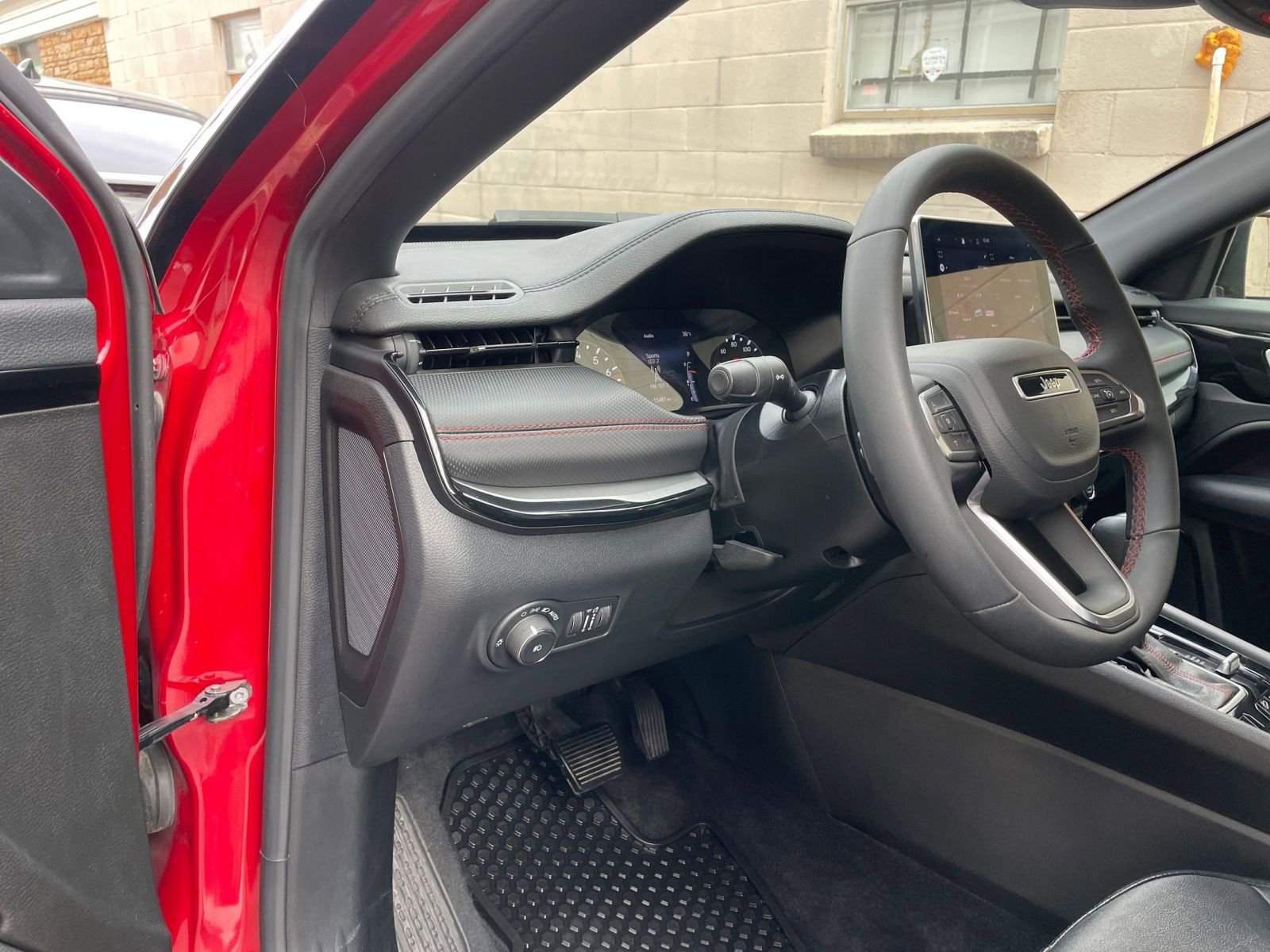 Thumbnail: 2025 Jeep Compass - 33