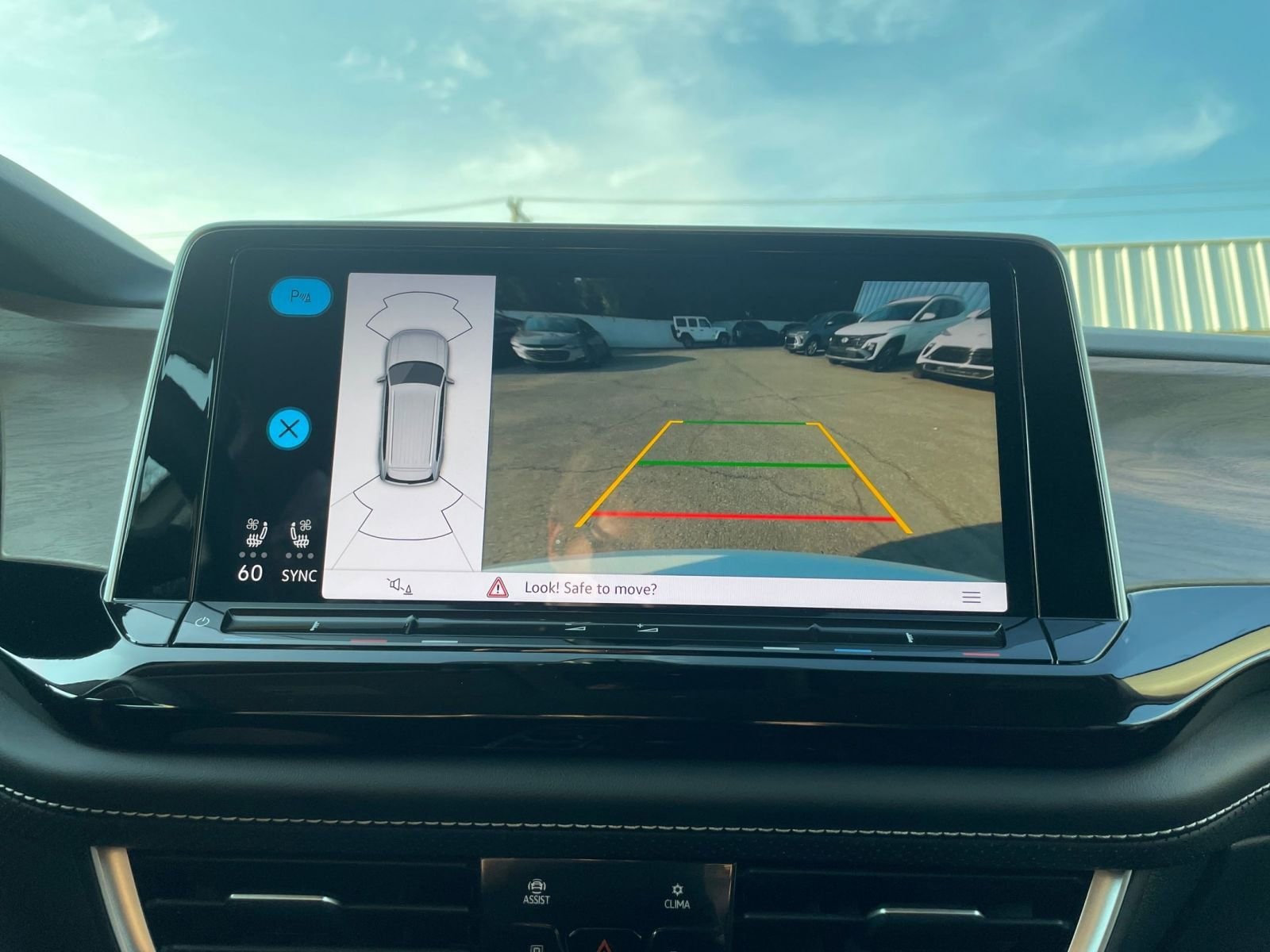 Thumbnail: 2024 Volkswagen Atlas - 17