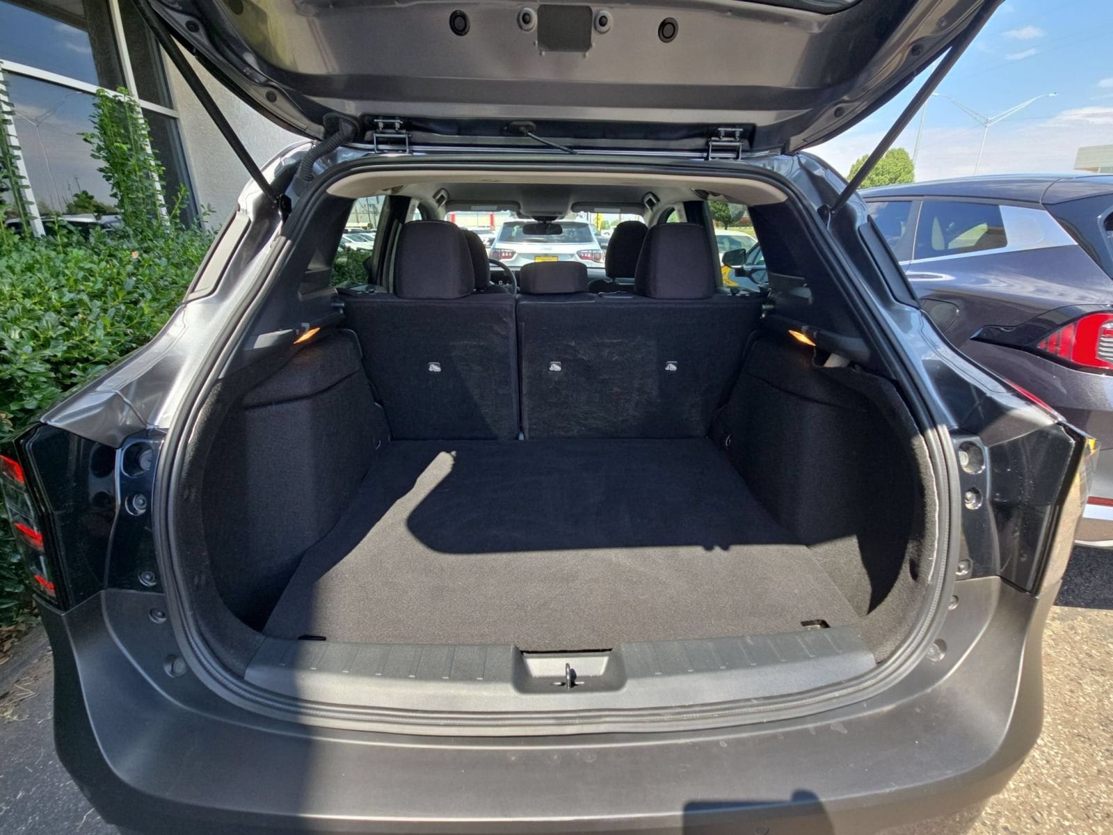 Thumbnail: 2026 Nissan Kicks - 34